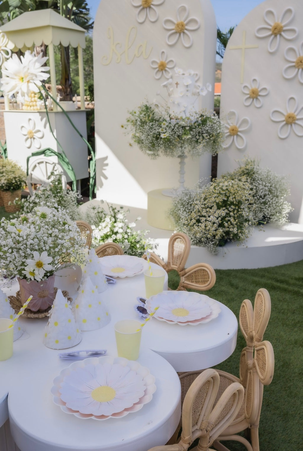 Kids White Flower Table
