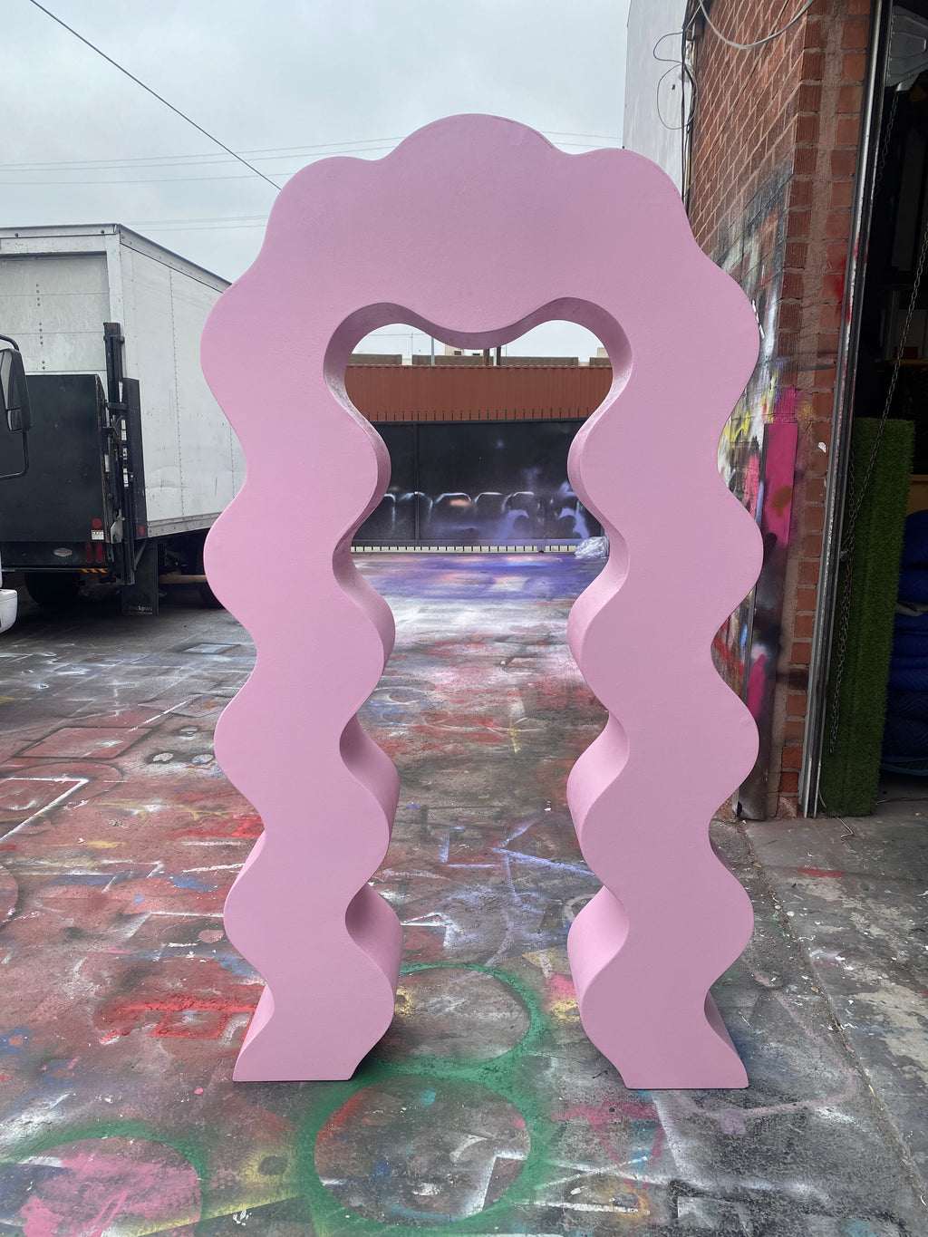 Light Pink Wavy Arch