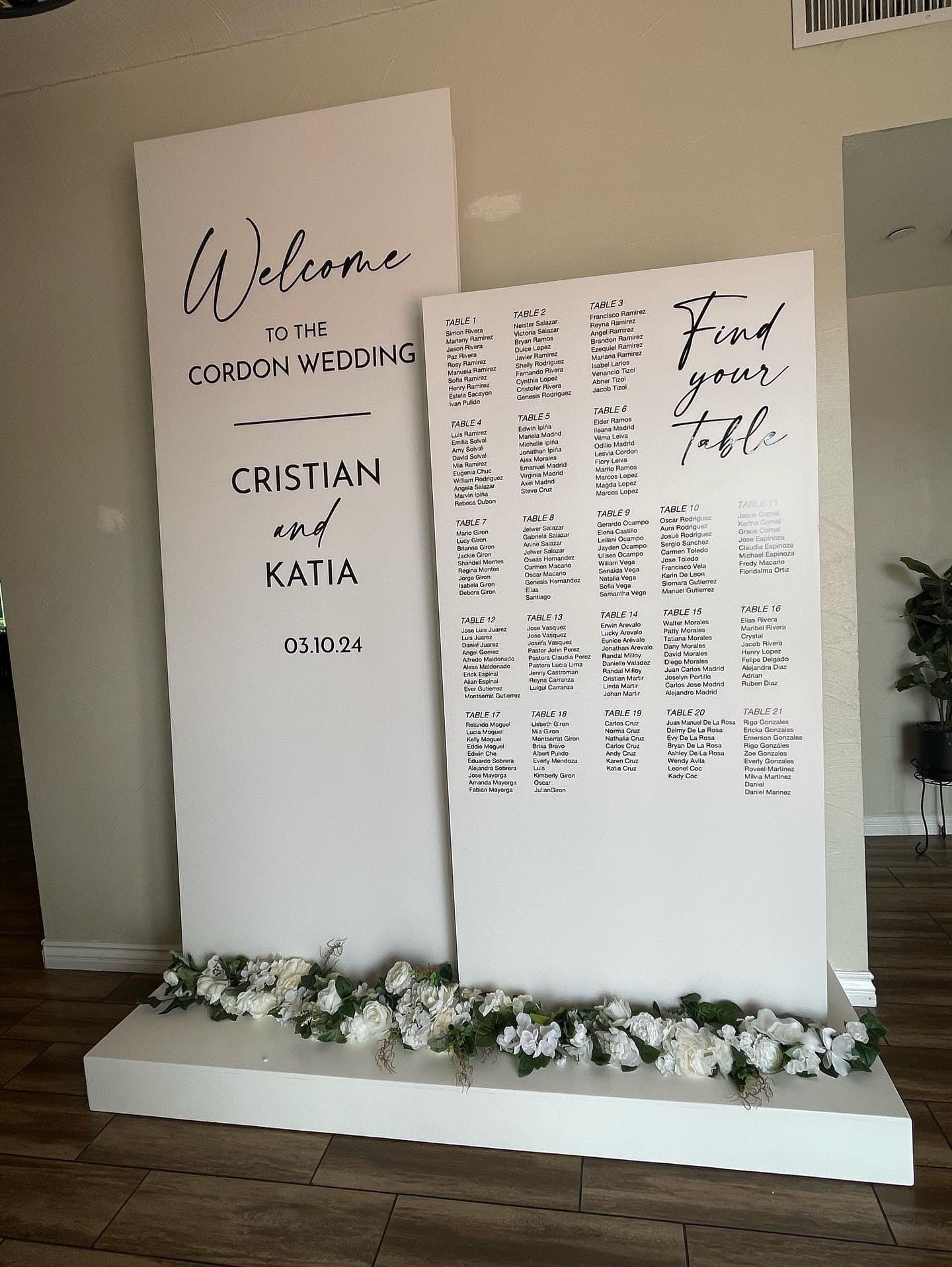 Welcome Sign & Seating Chart Display (Wording Not Included)