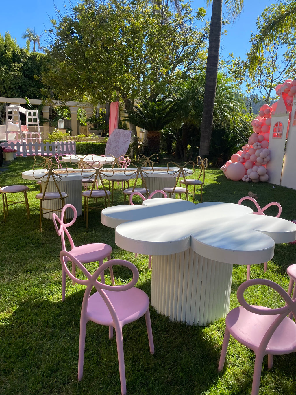 Kids Light Pink Resin Bow Chair