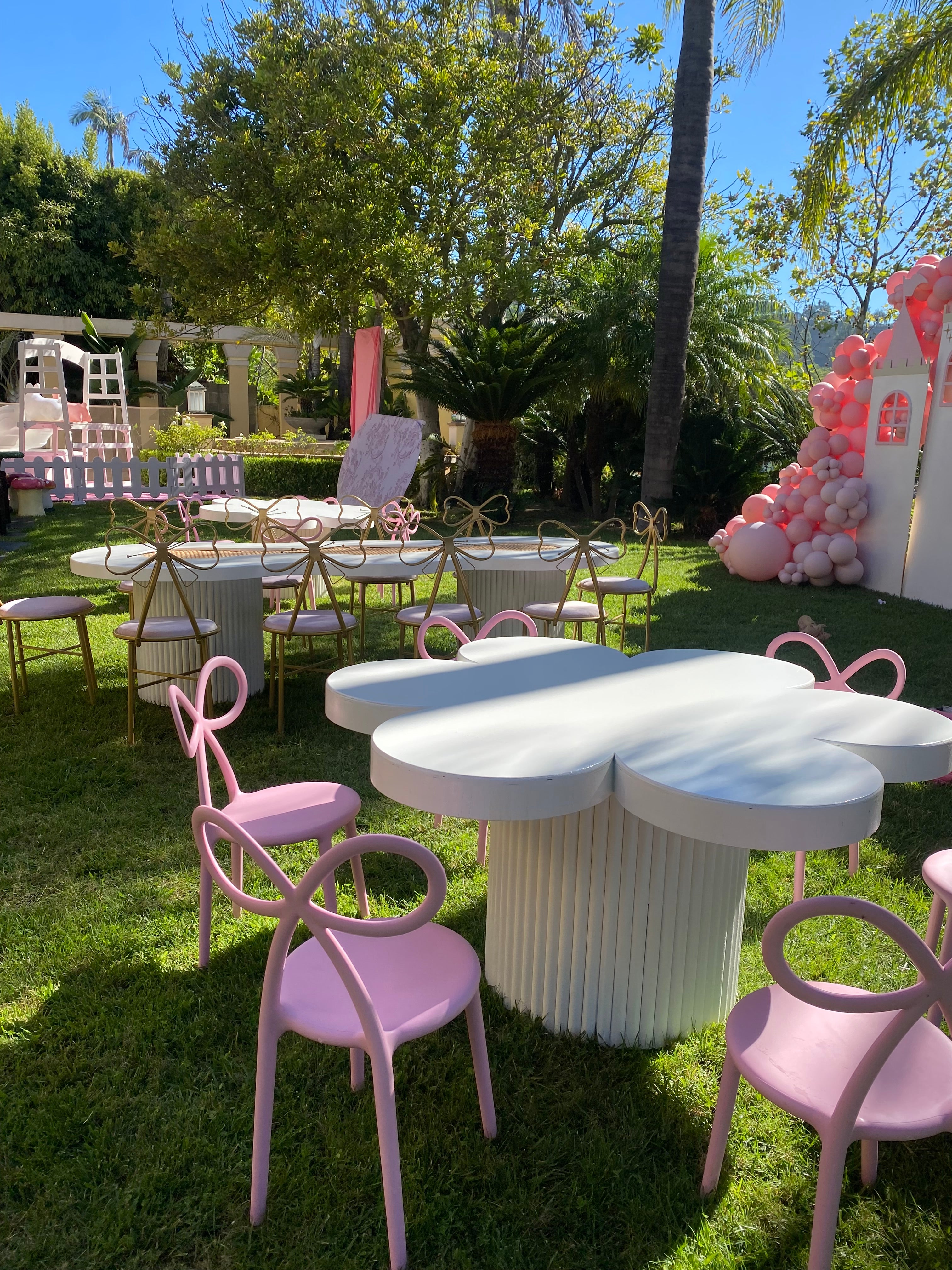 Kids Light Pink Resin Bow Chair