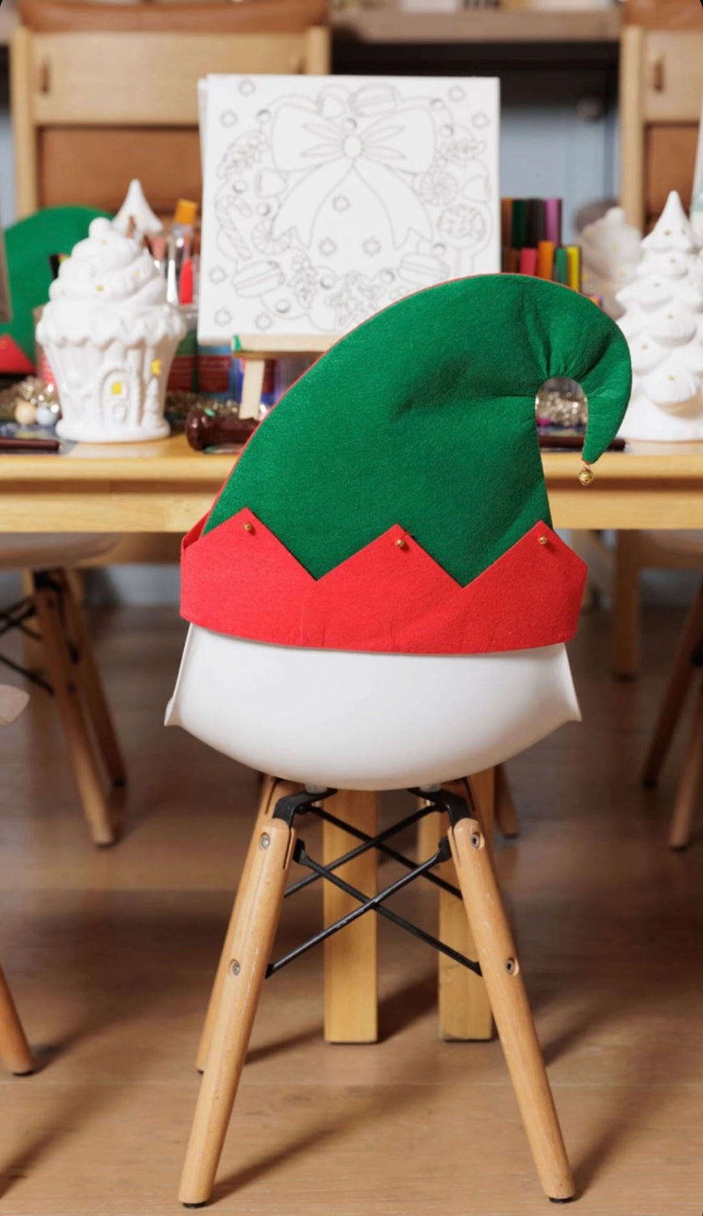 Kids White Gebo Brock Chair