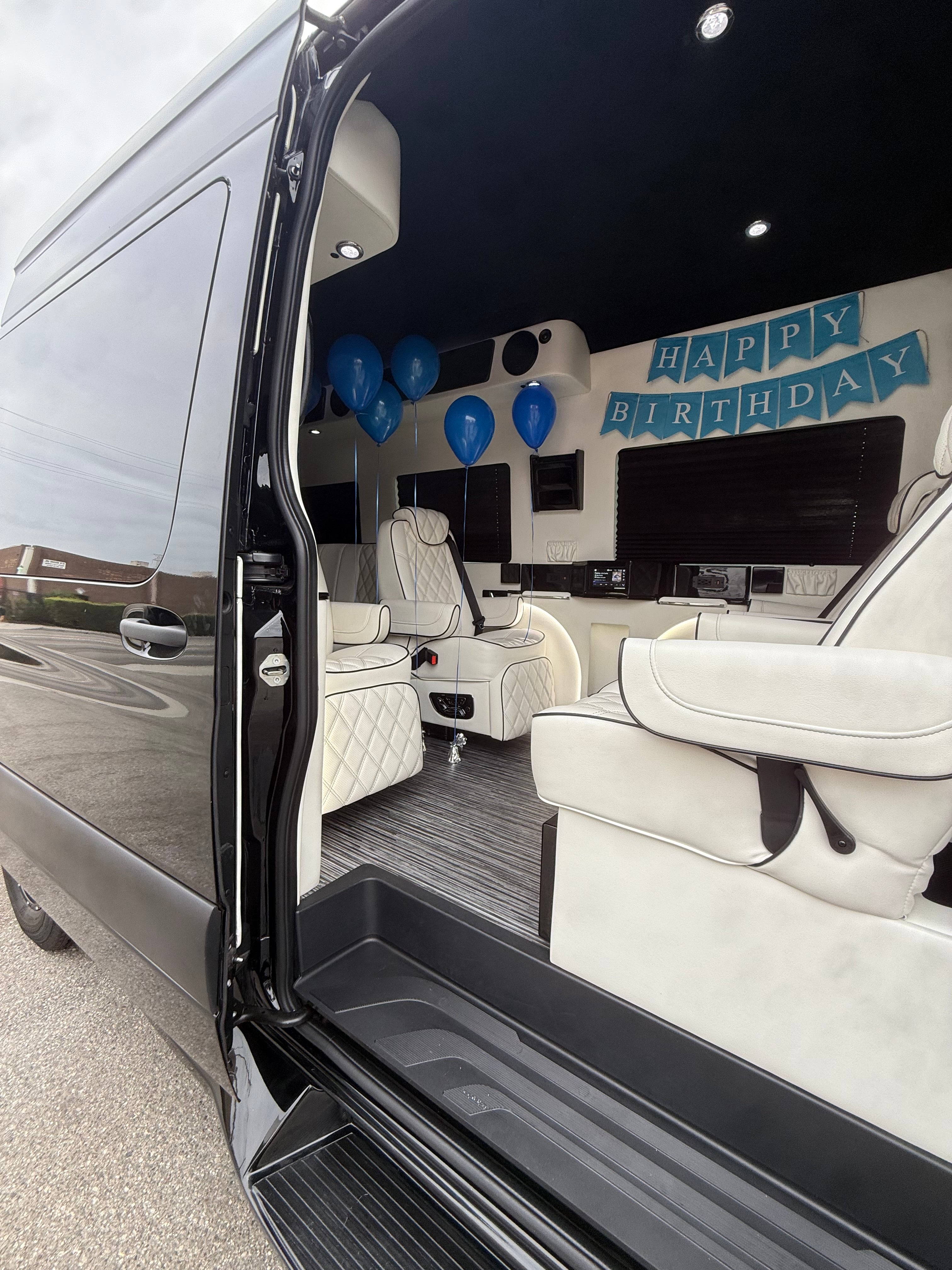 1 Additional Hour Luxury Mercedes Sprinter