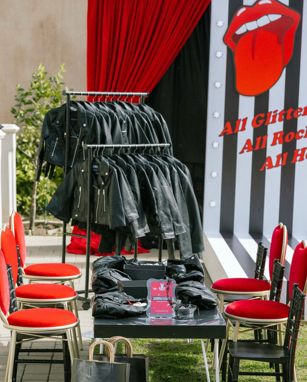 Tween Red Metal Heart Chair