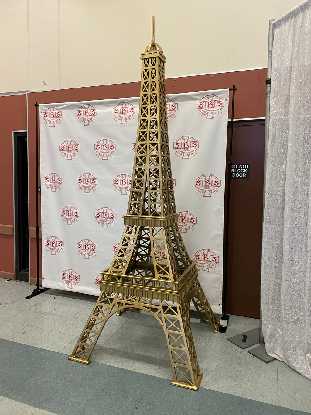 Large Gold Paris Eiffel Tower