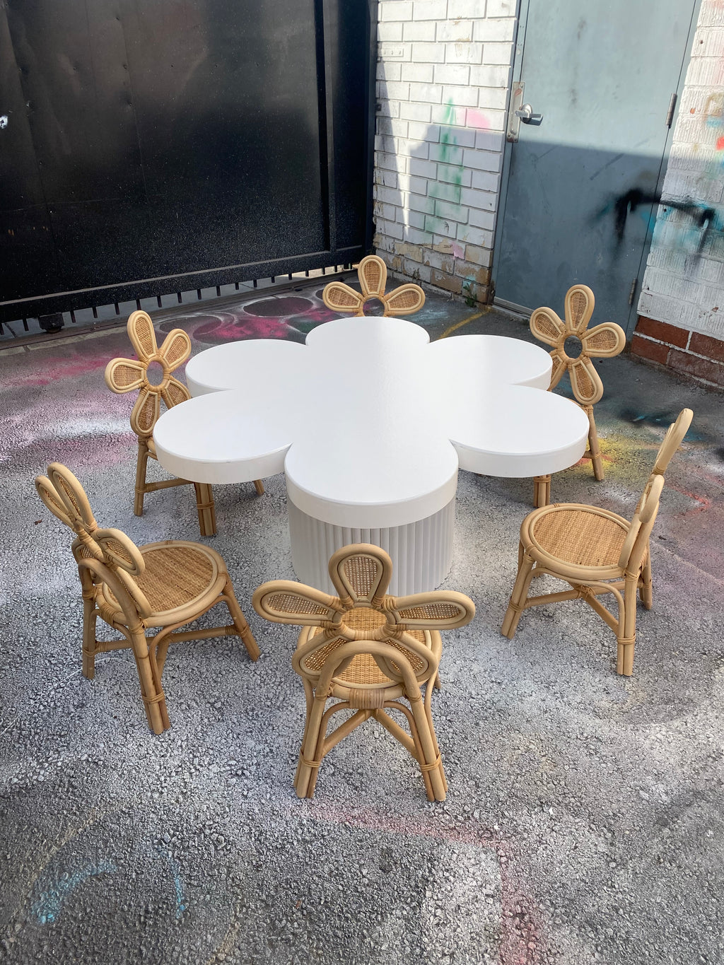 Kids White Flower Table