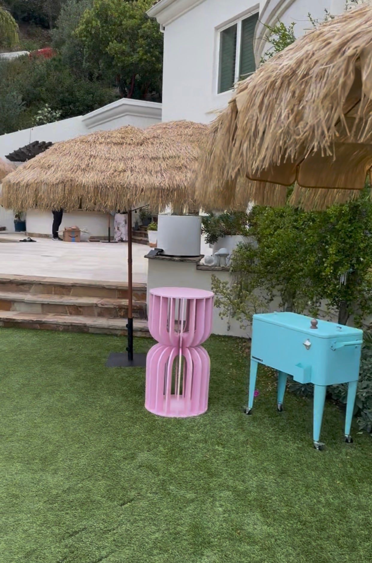 3 Foot Light Pink Circe Cylinder