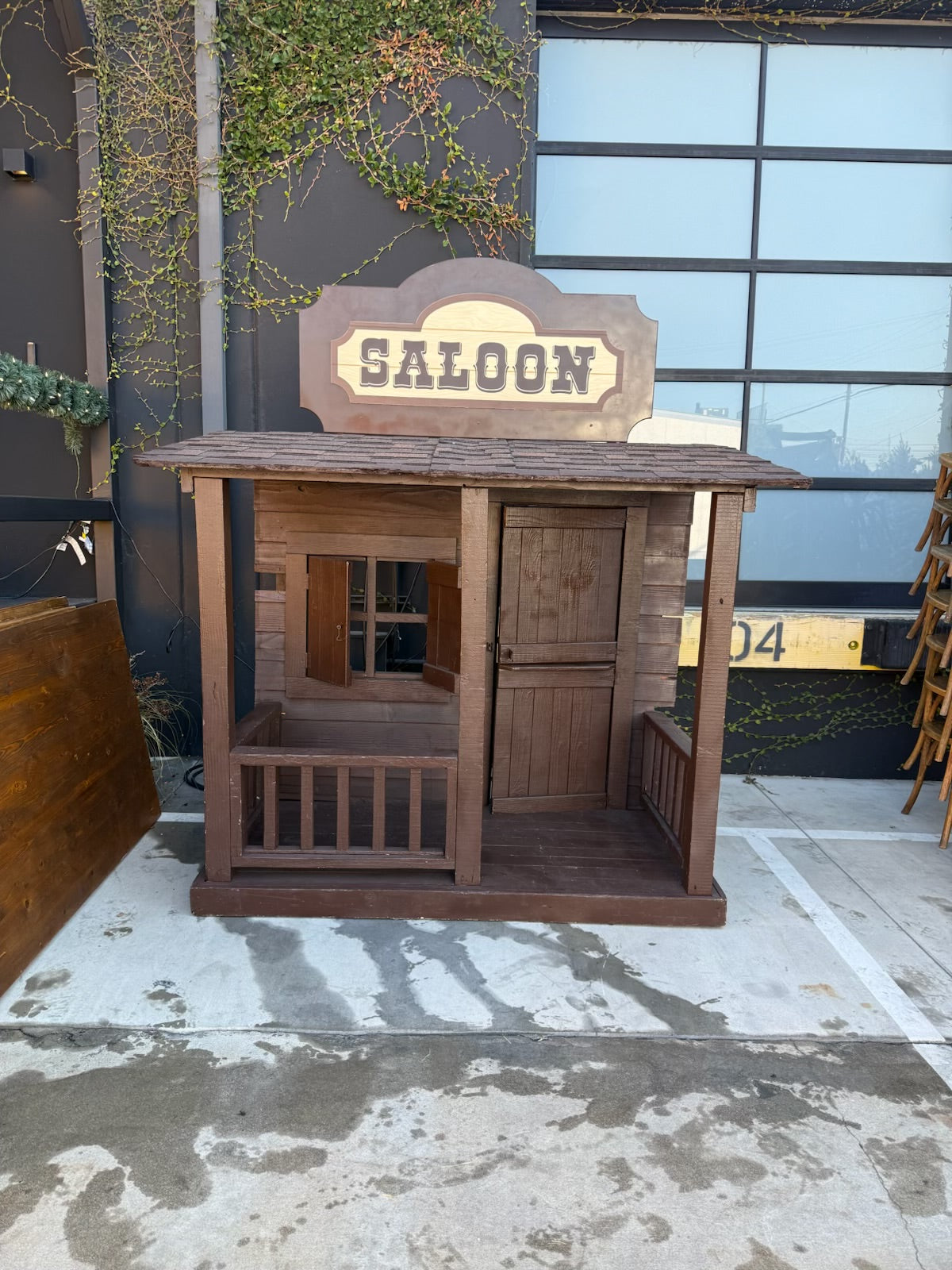 Western Saloon
