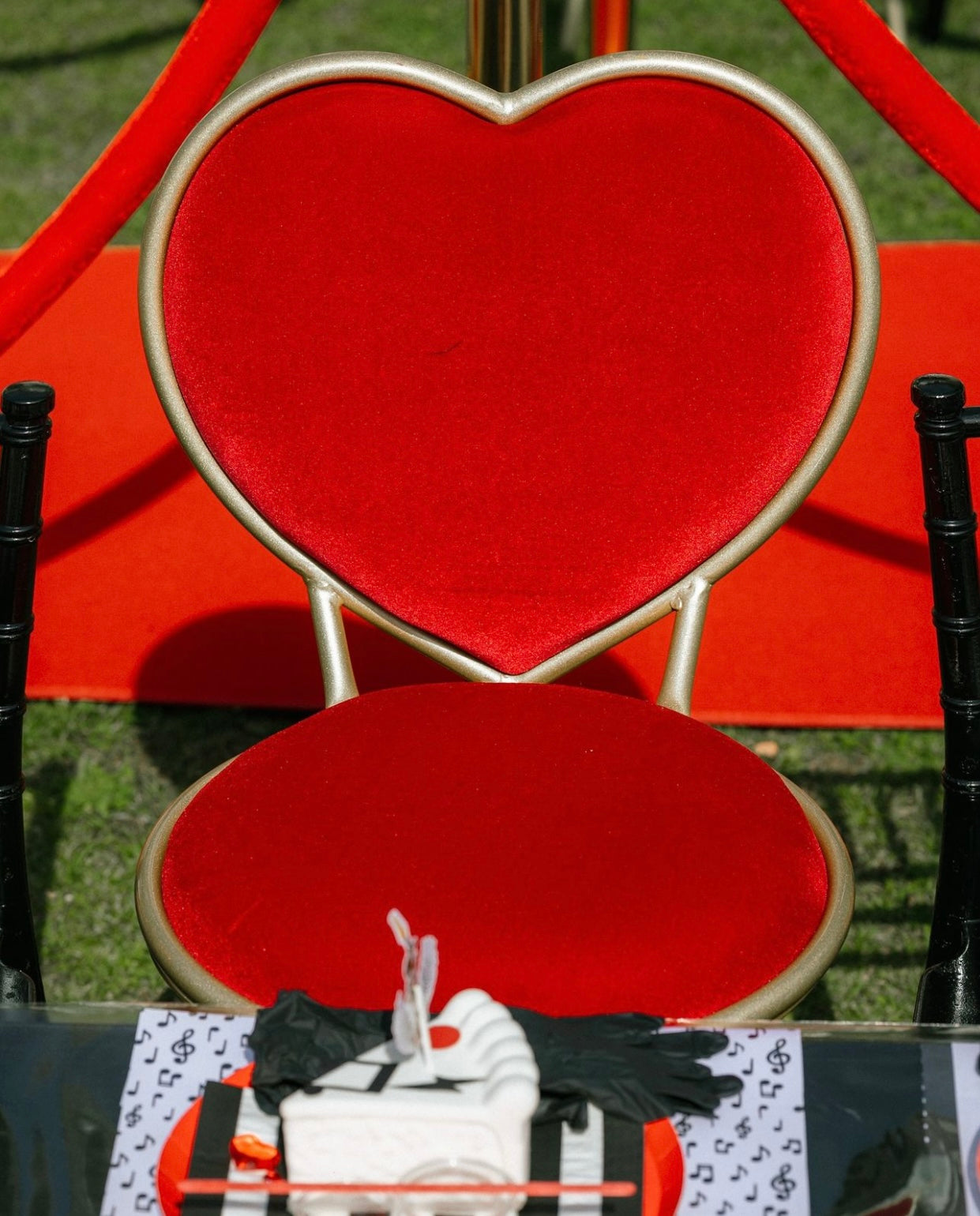 Tween Red Metal Heart Chair