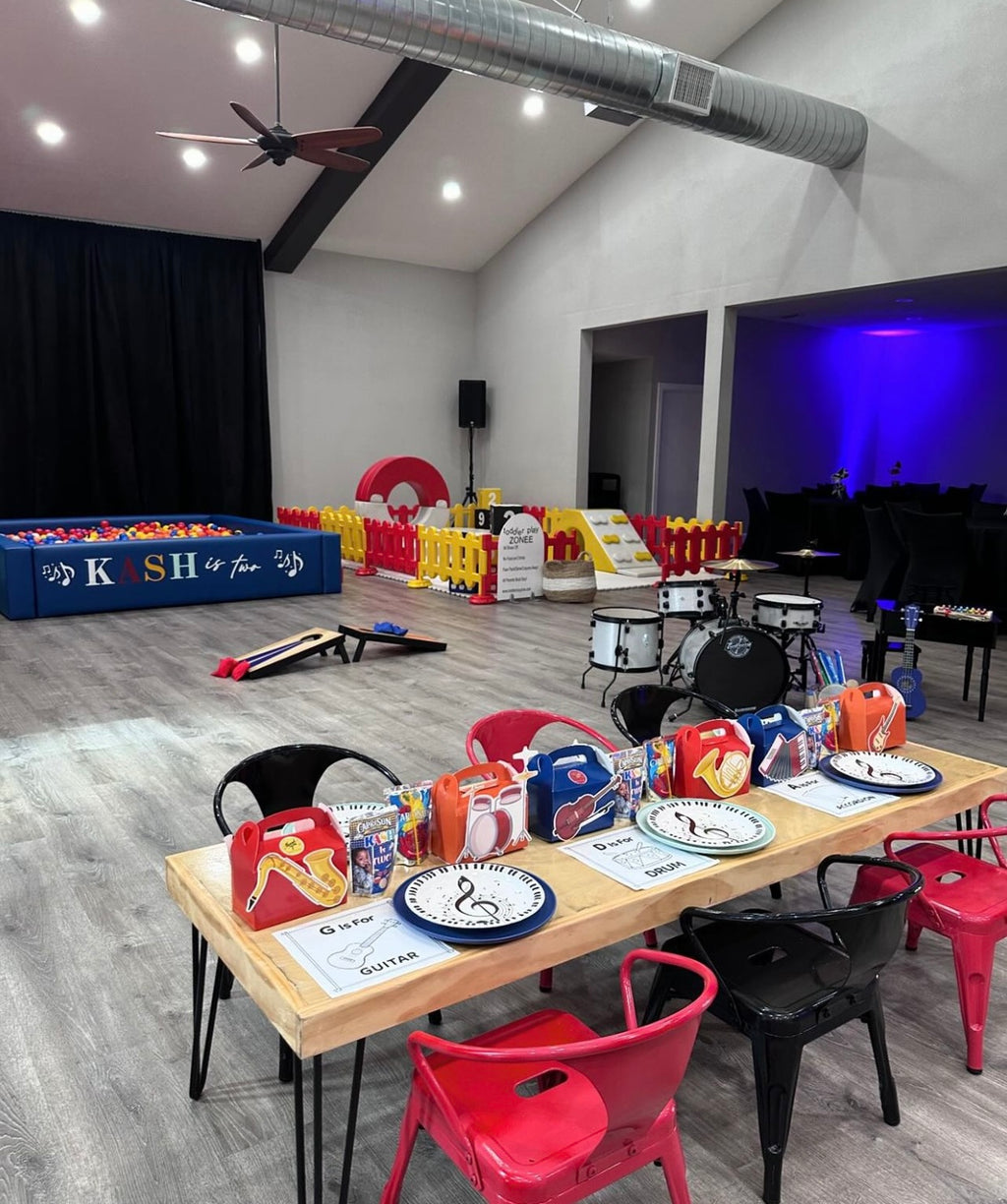 Kids Modern Natural Table With Black Metal Legs