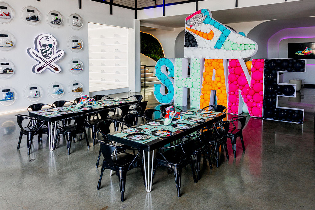 Kids Modern Black Table With White Metal Legs