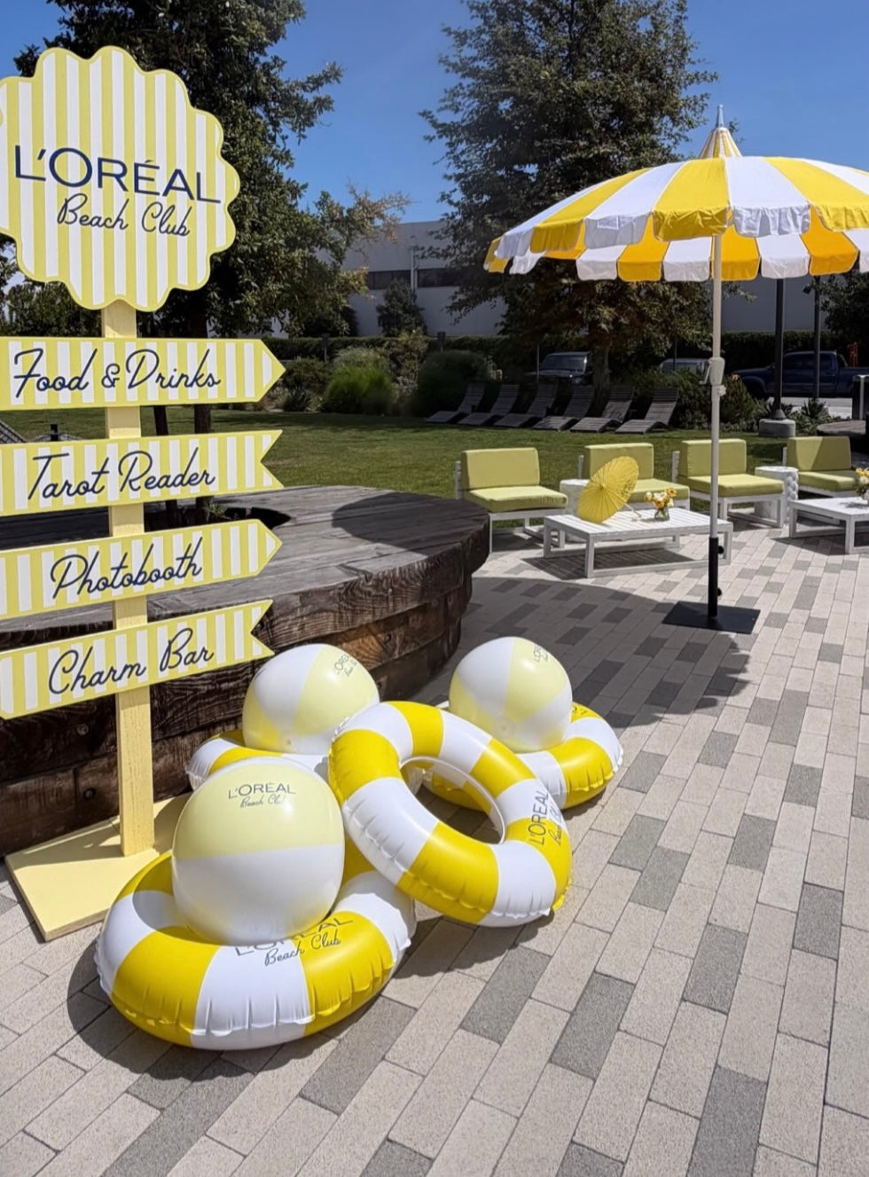Large Yellow & White Umbrella With Black Base