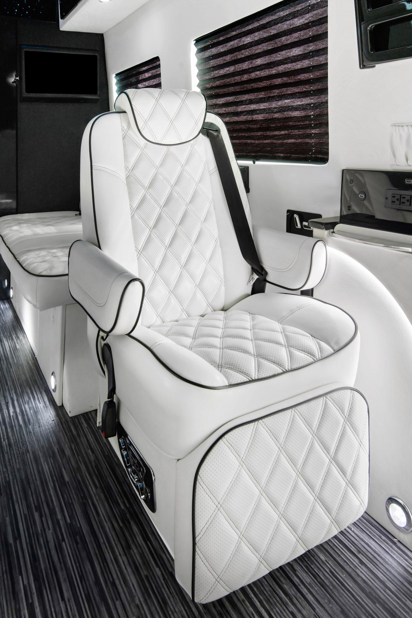 4 Hour Luxury Mercedes Sprinter