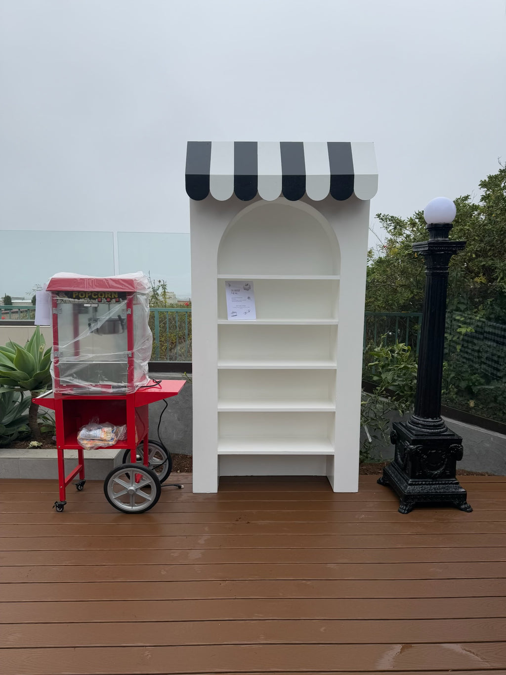 3D Black & White Awning White Arch With Shelves