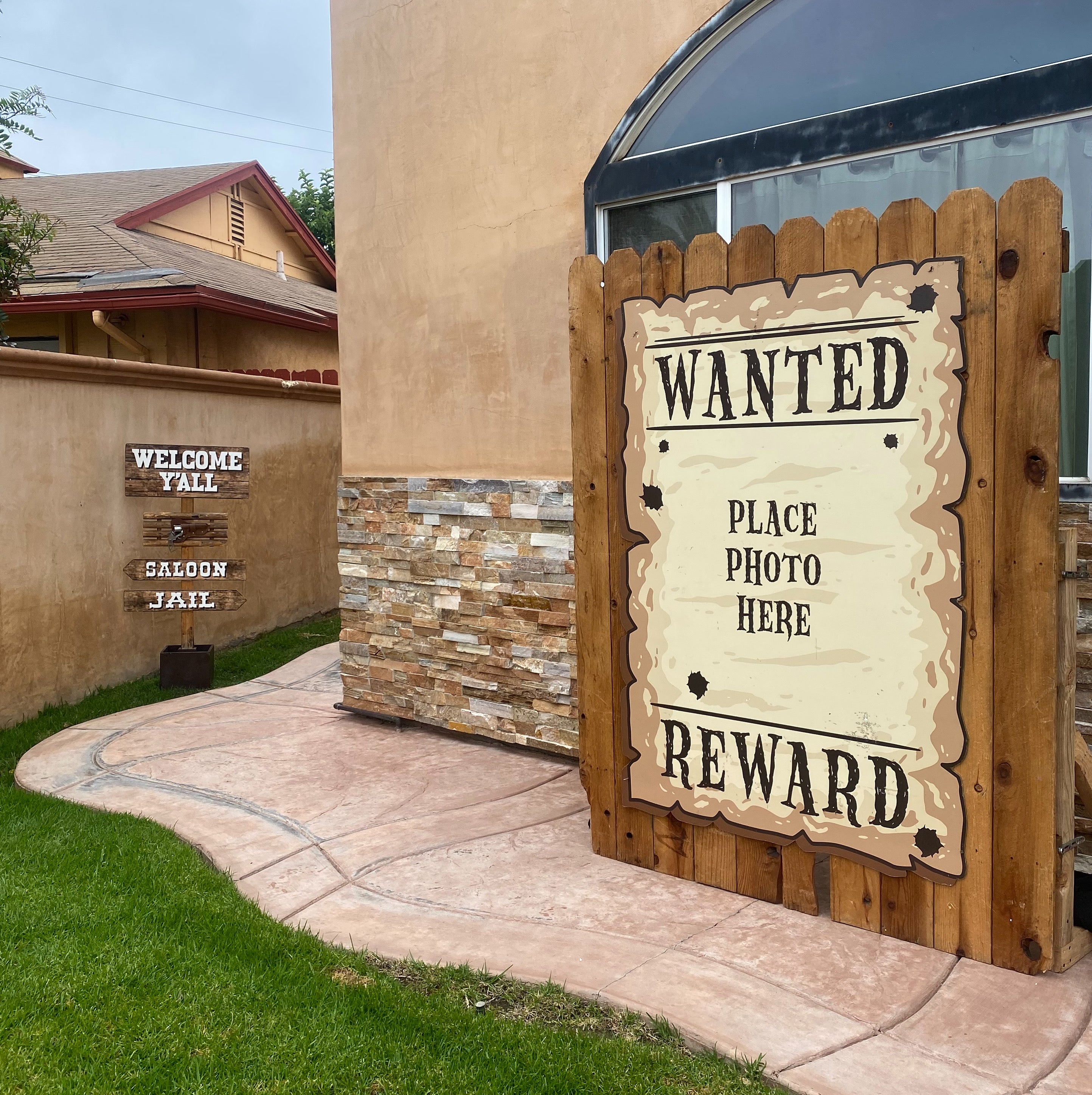 Wanted Wall