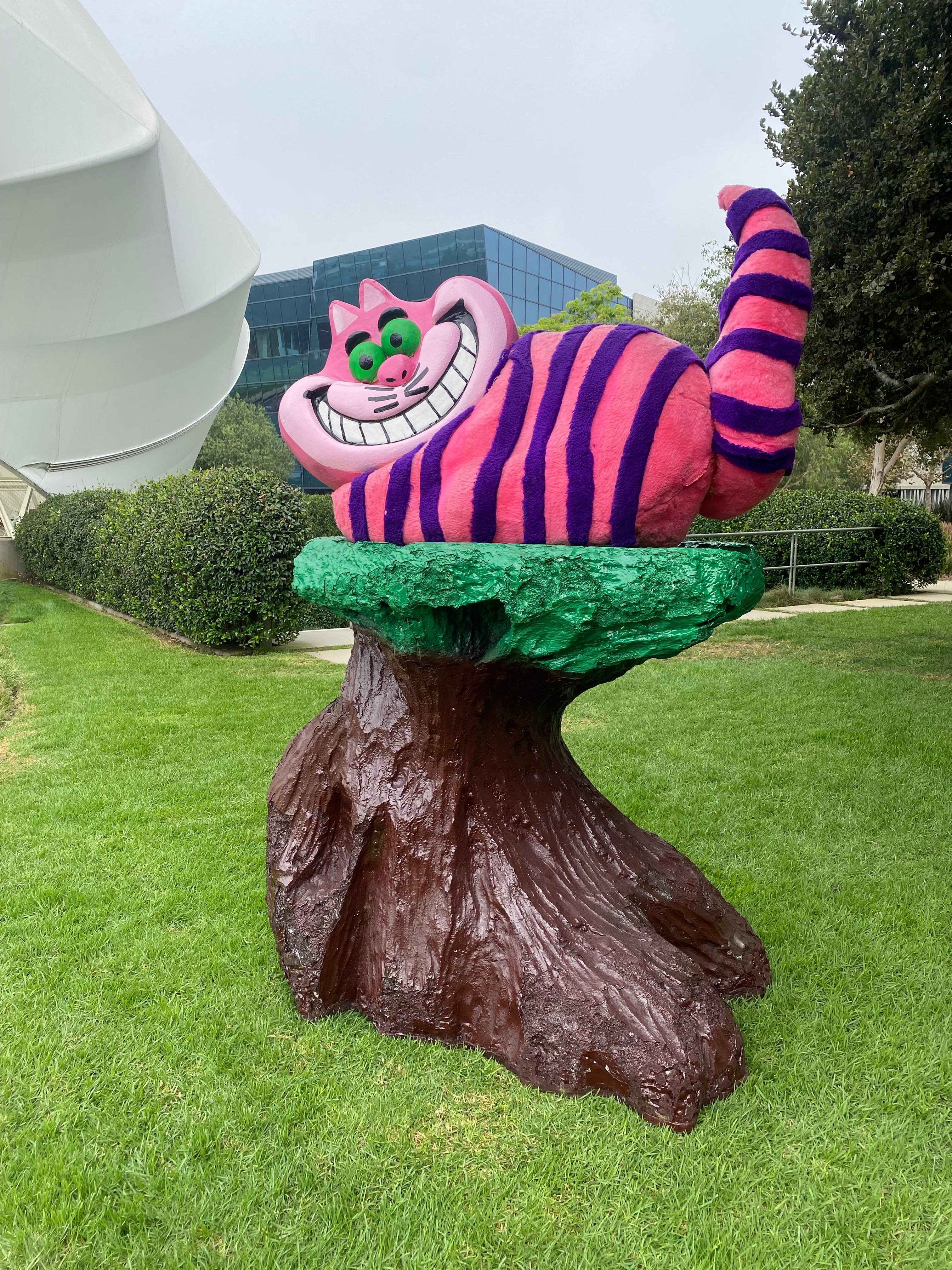 Cheshire Cat with Tree Stump