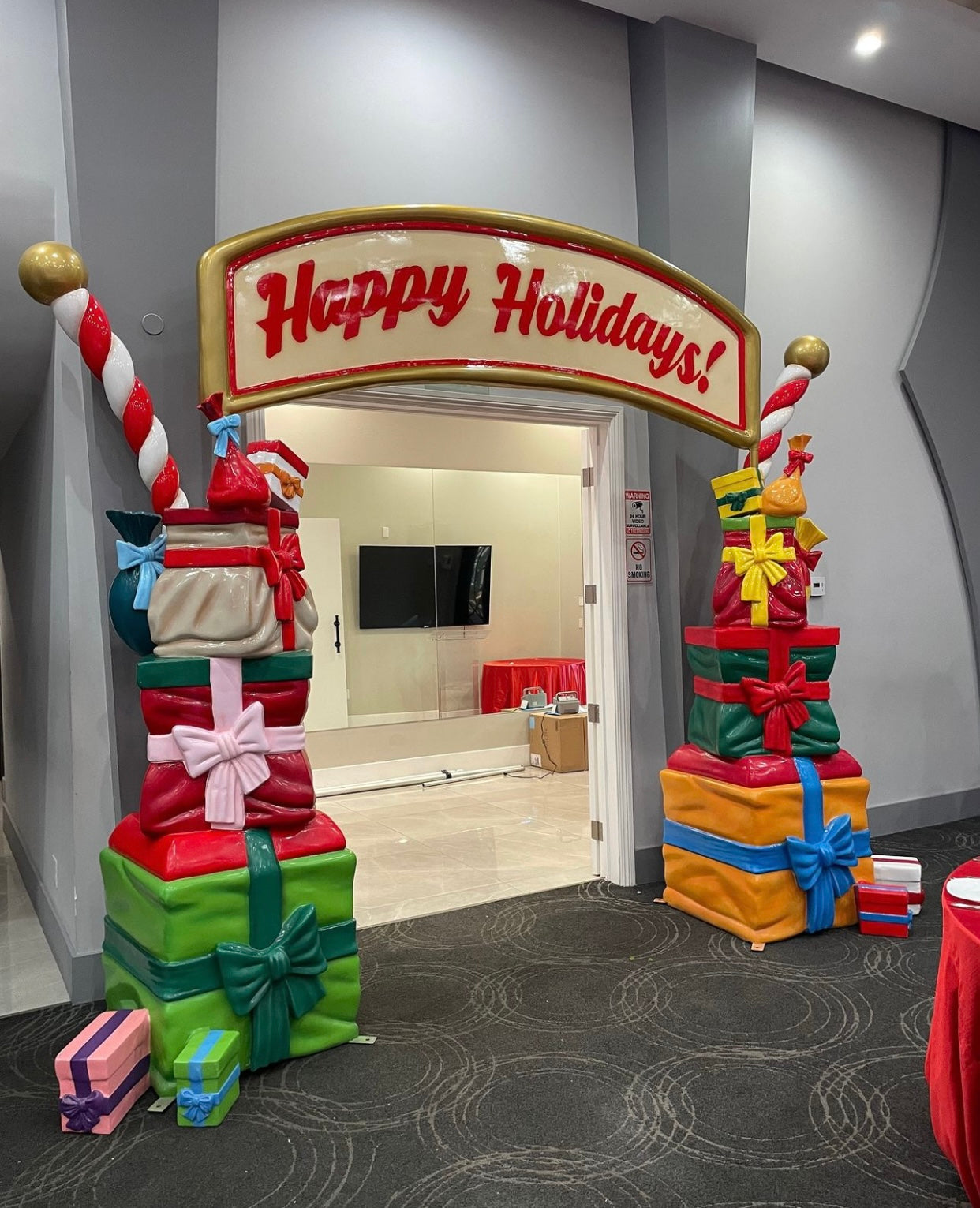 Happy Holidays Arch