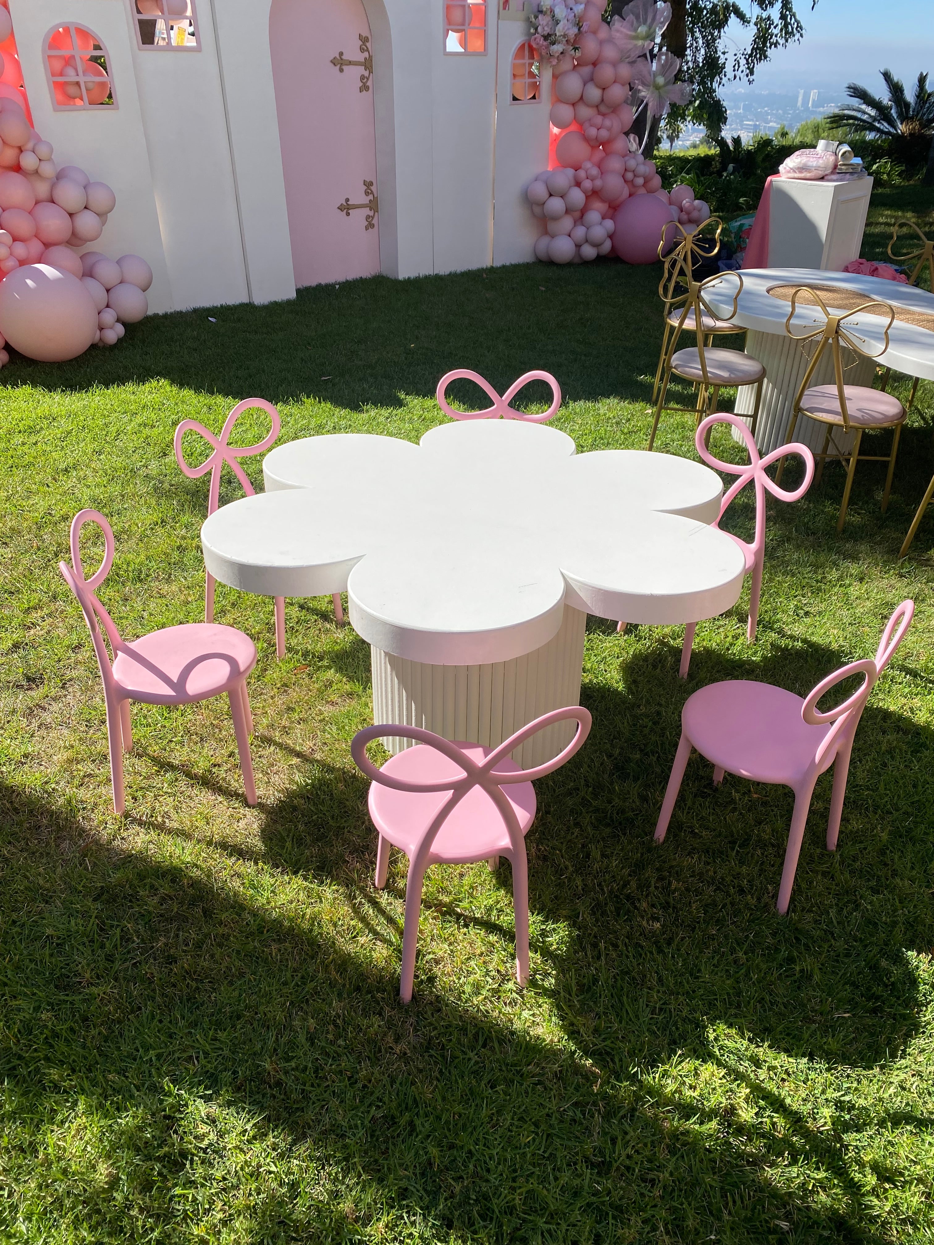 Kids Light Pink Resin Bow Chair