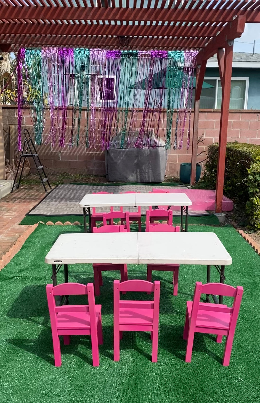 Kids Hot Pink Aztlan Chair