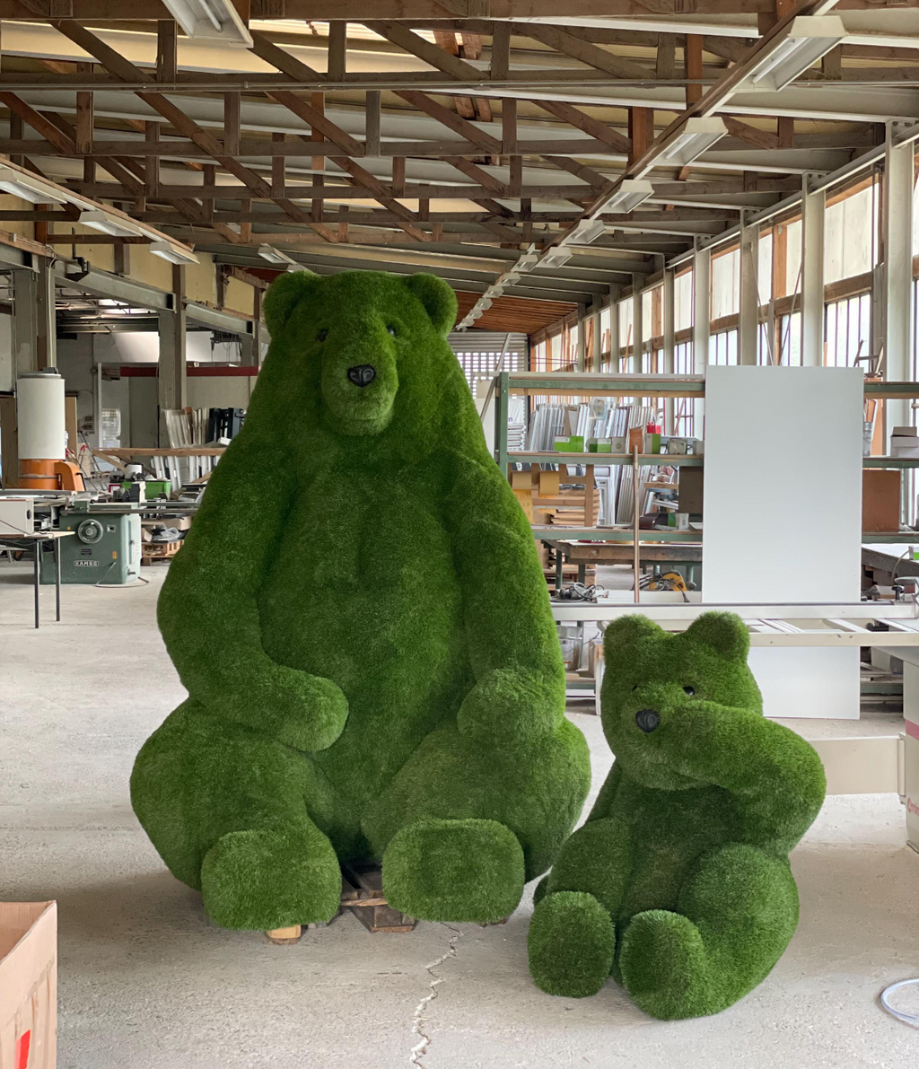 Adult & Baby Hedge Bears Set