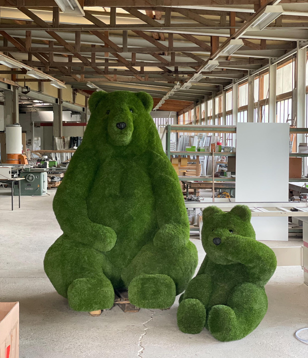 Adult & Baby Hedge Bears Set