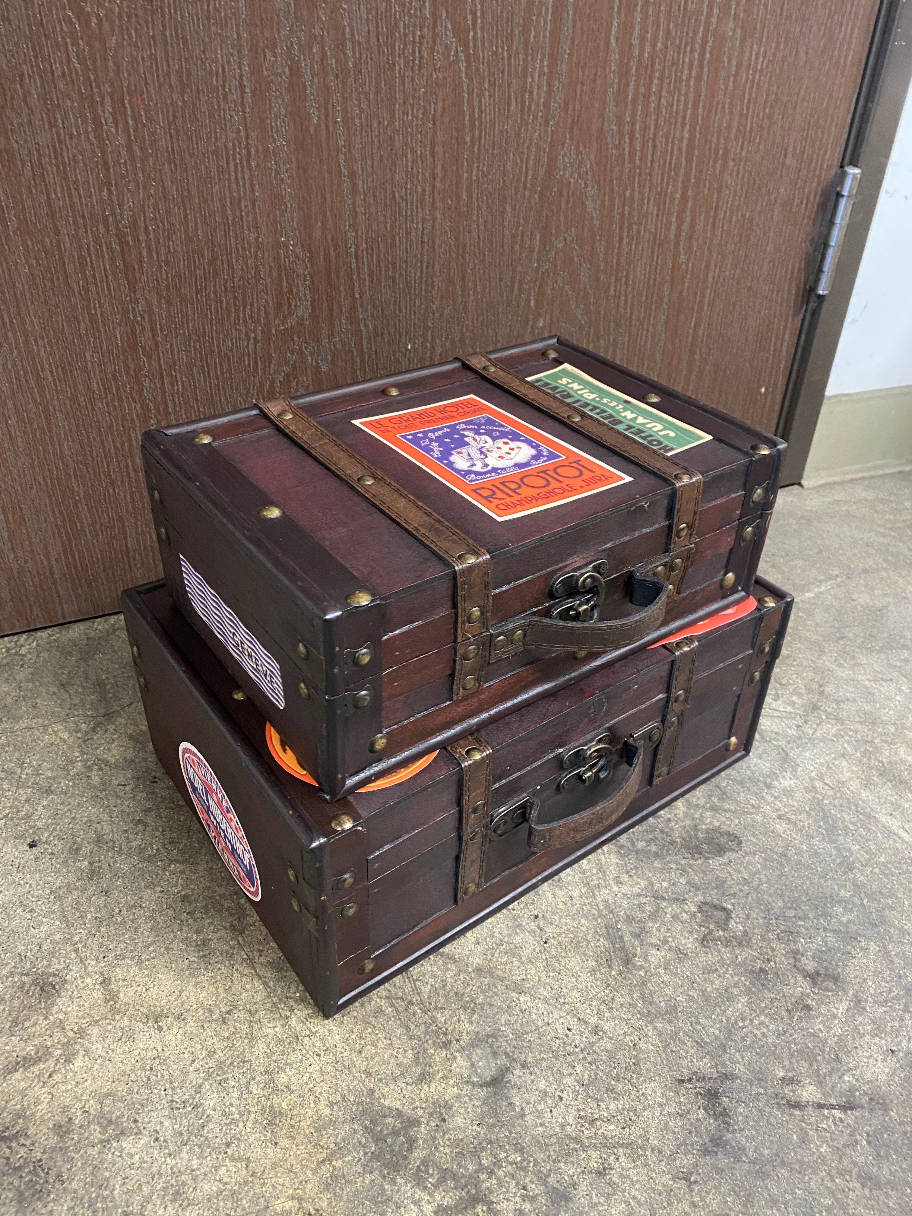 Around The World Travel Luggage Set