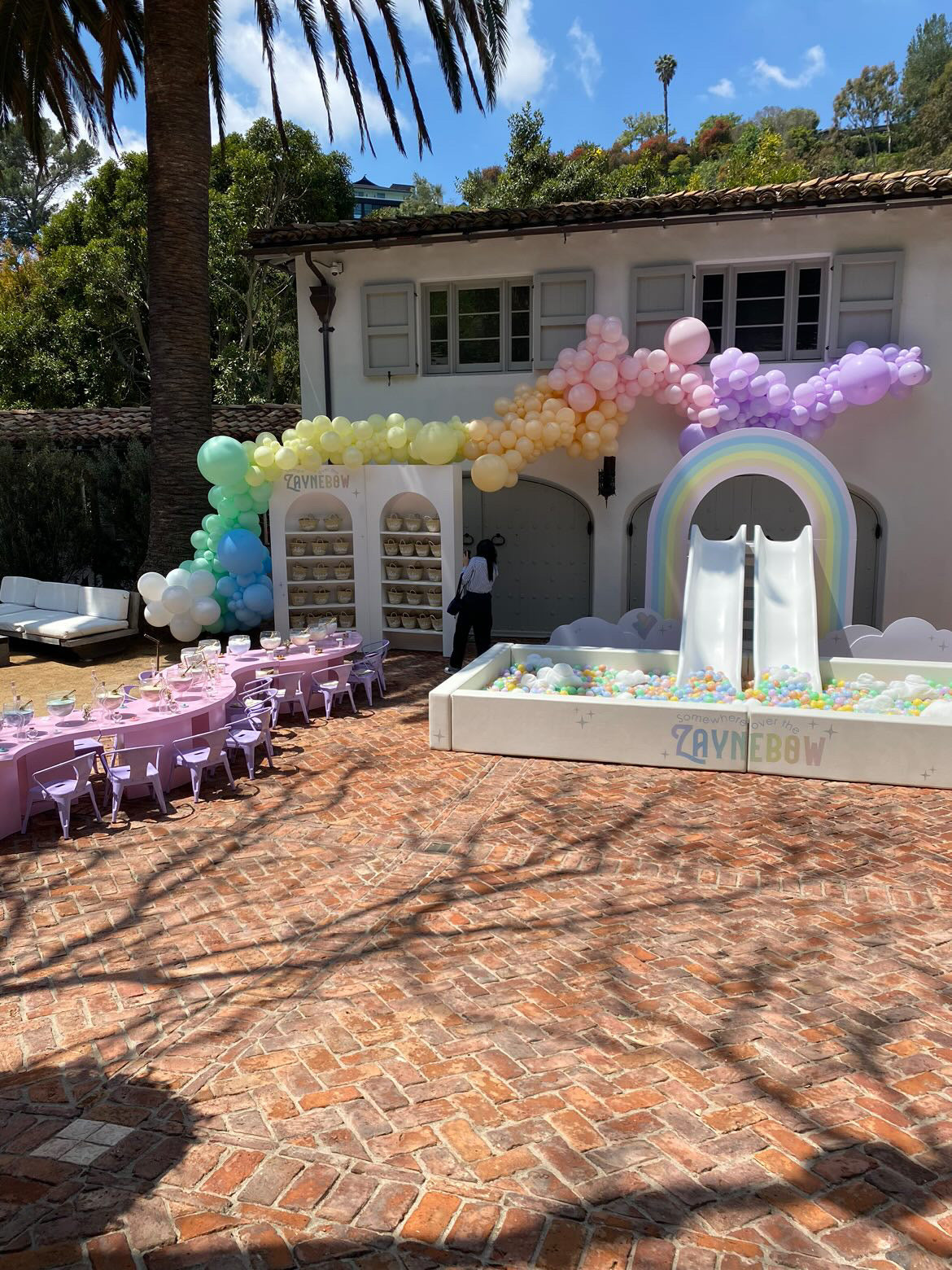Kids Light Pink Serpentine Table