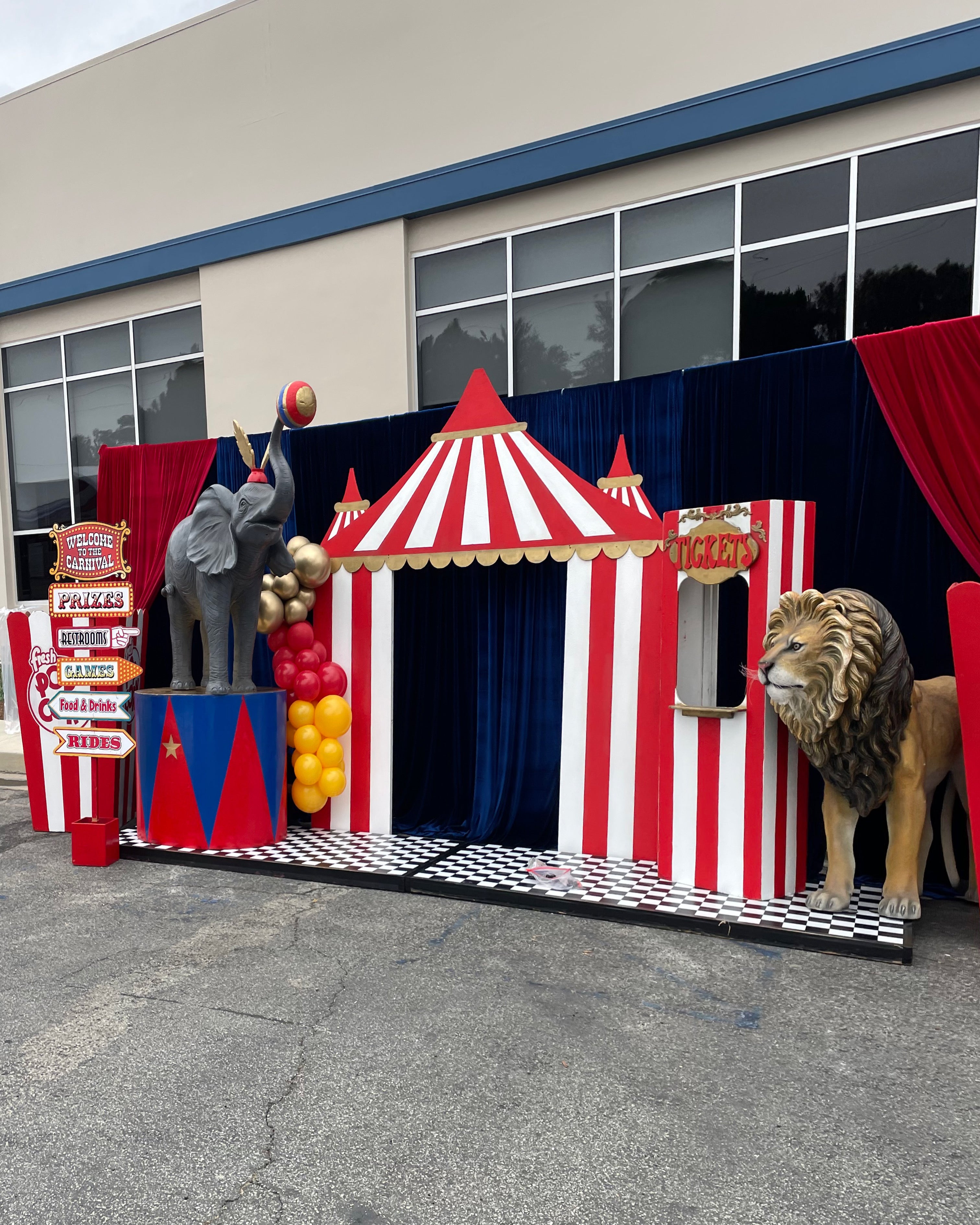 Circus / Carnival Table