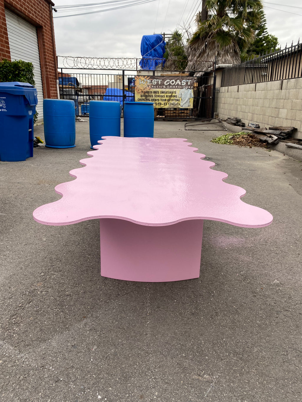 Kids Light Pink Wavy Table