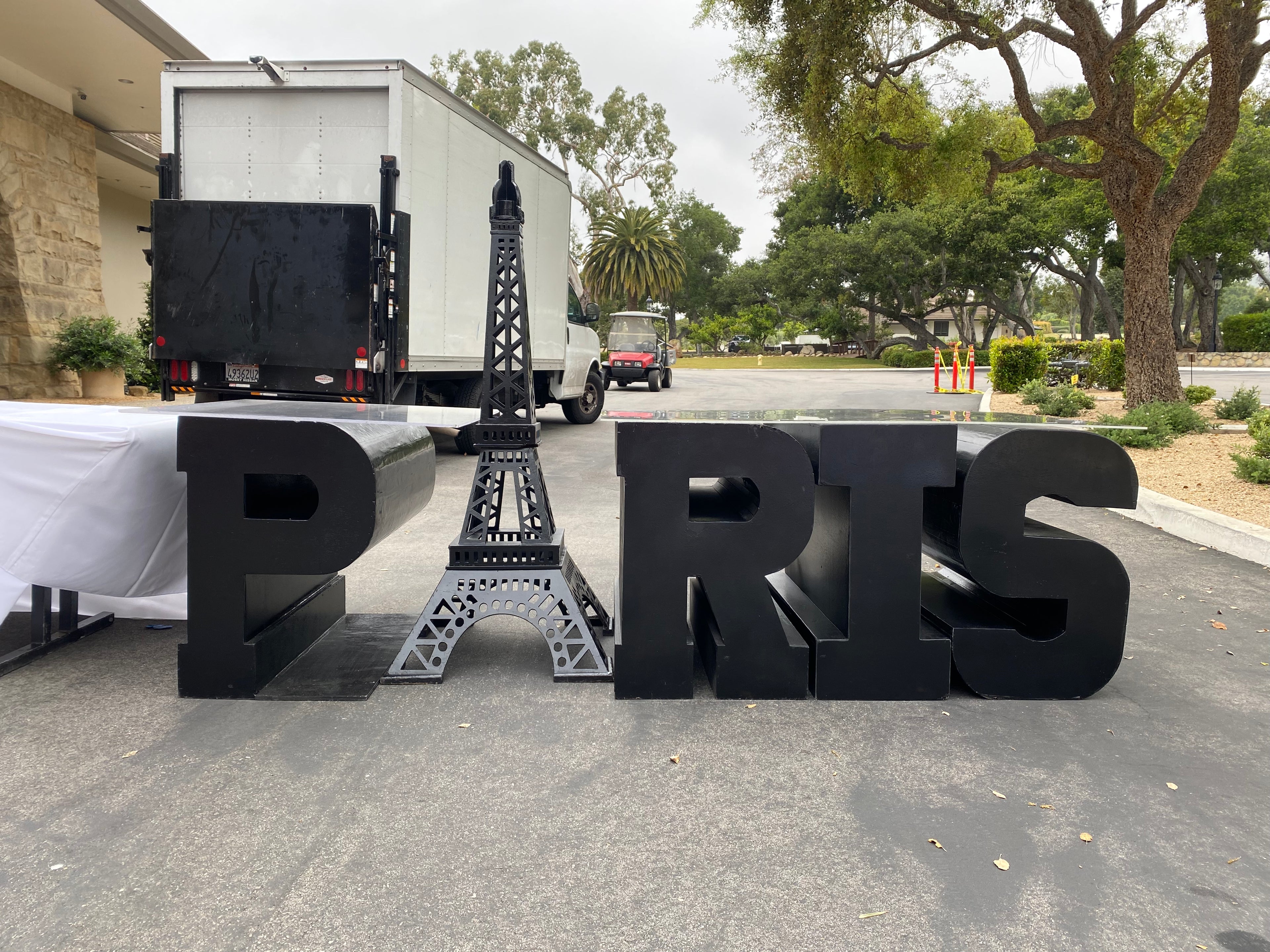 Paris Table