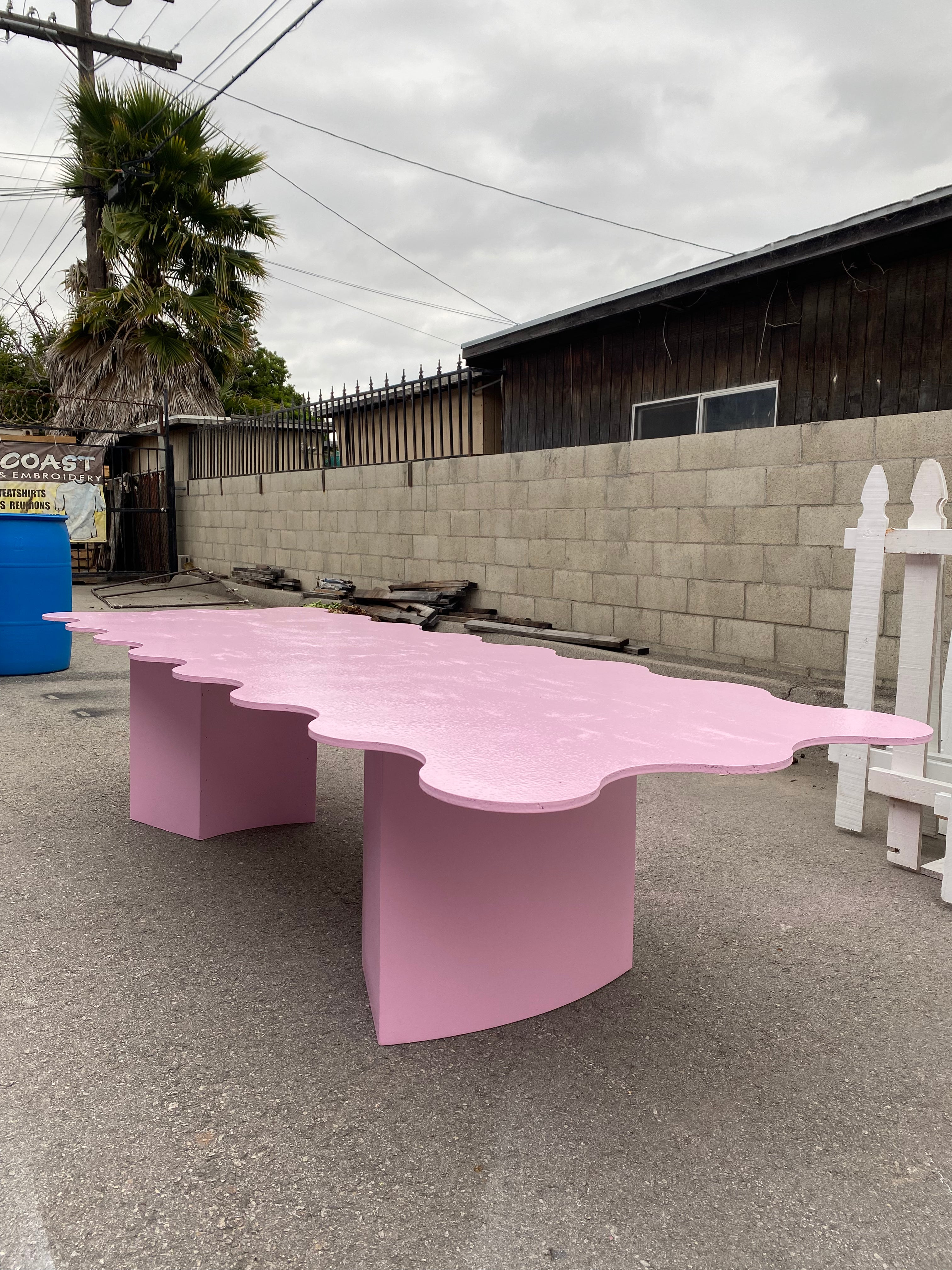 Kids Light Pink Wavy Table