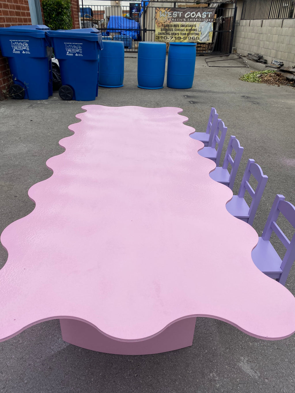 Kids Light Pink Wavy Table