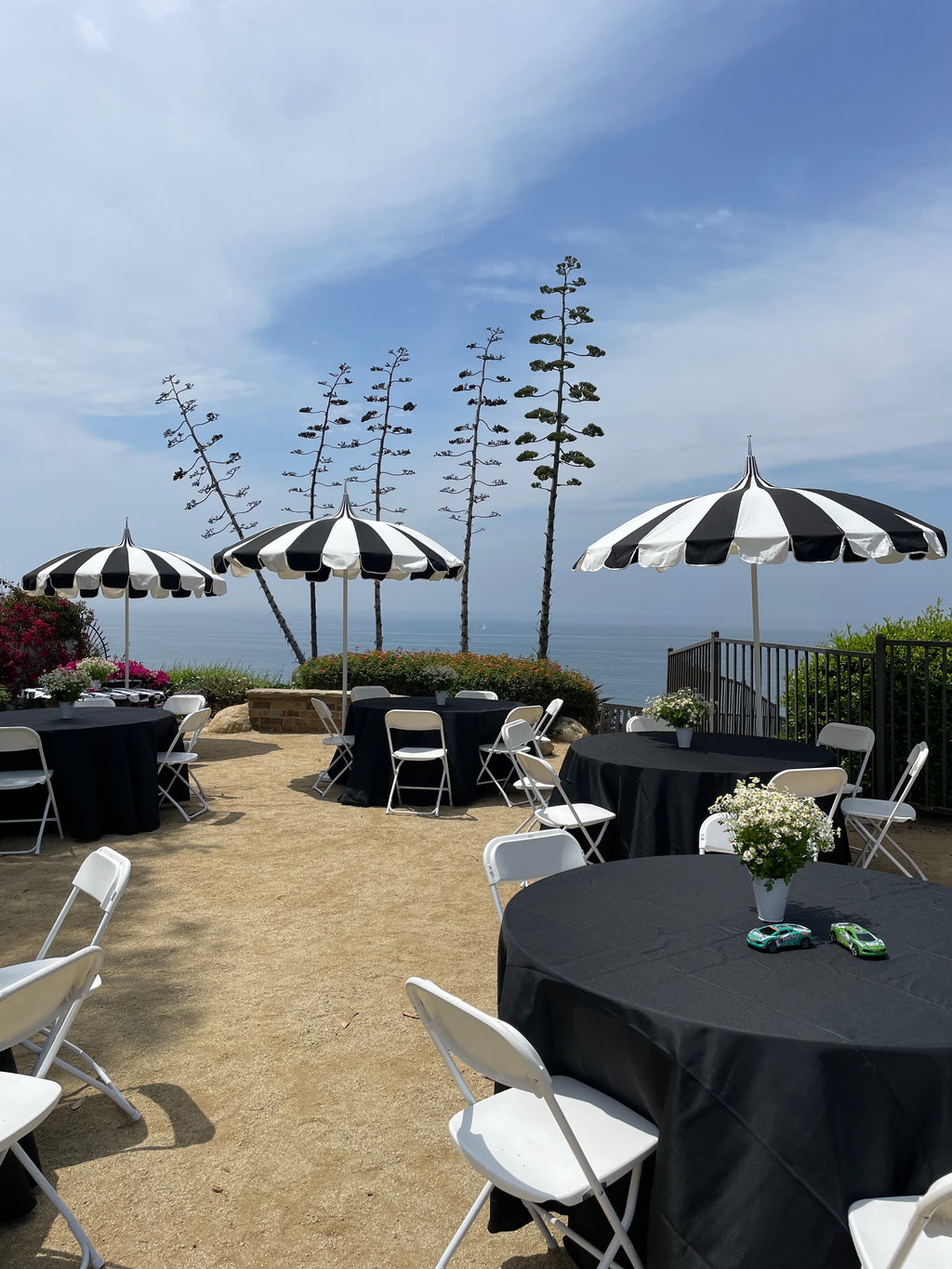 Black & White Umbrella With Base