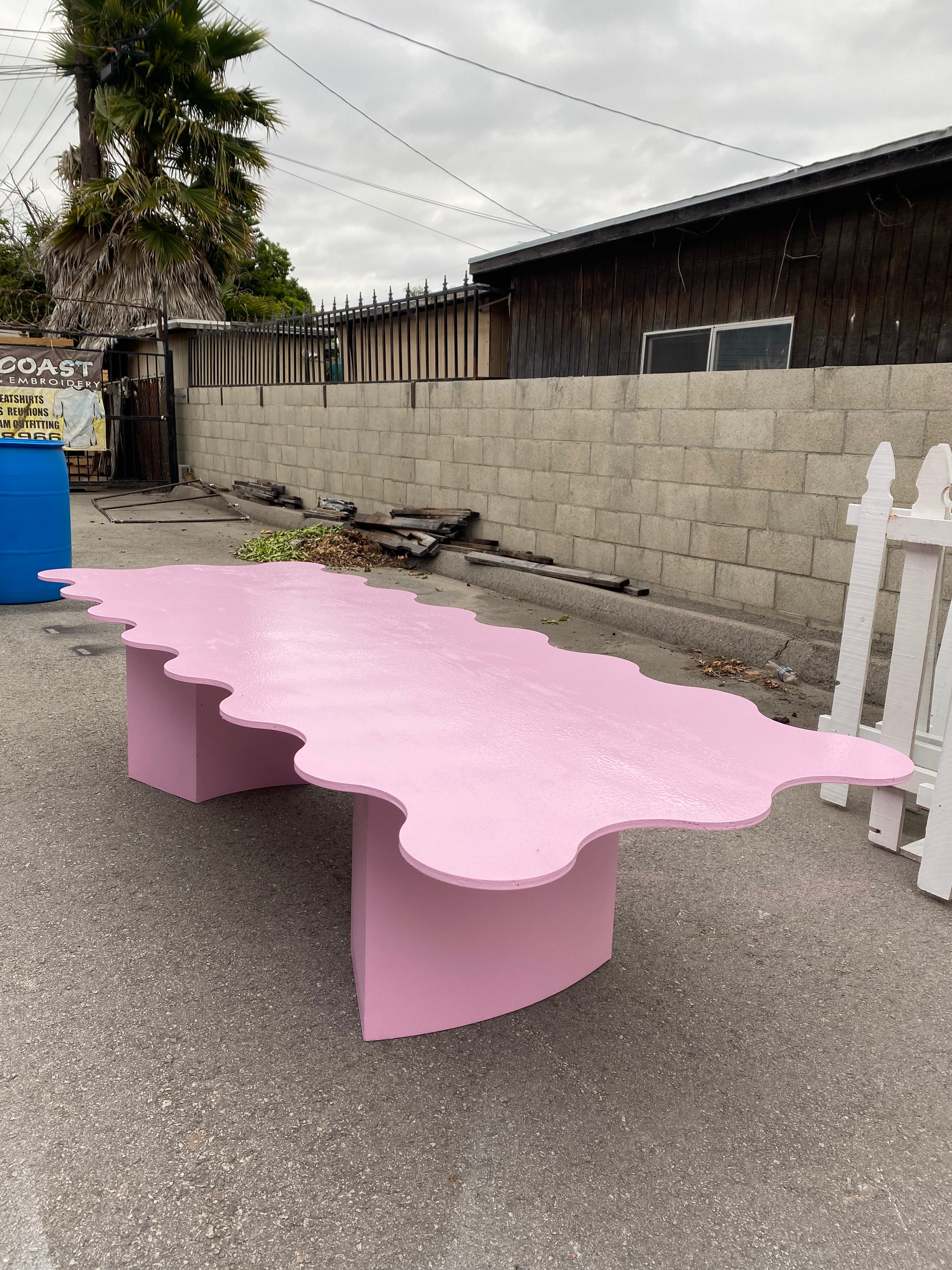 Kids Light Pink Wavy Table