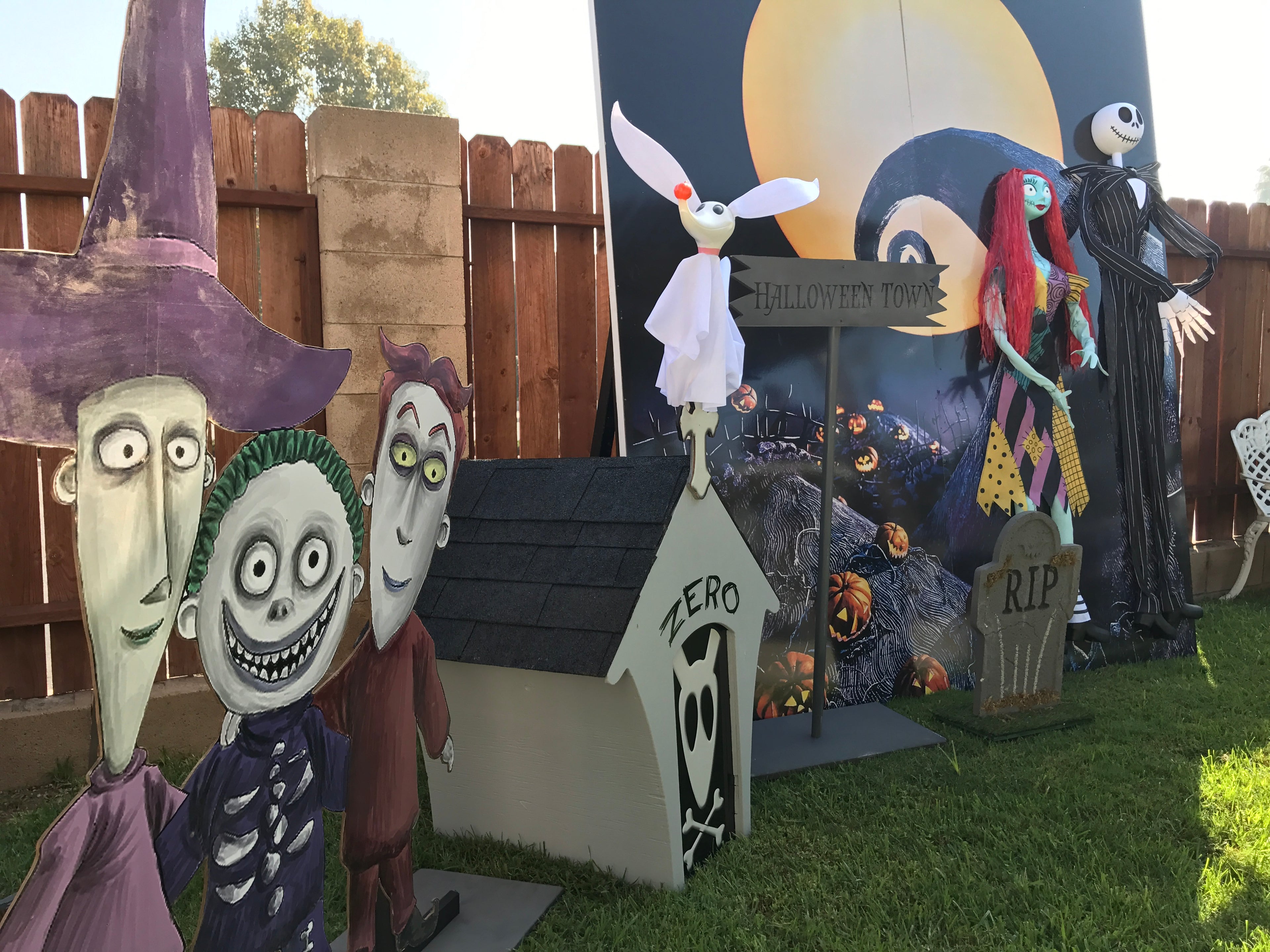 Zero Dog House Gravestone