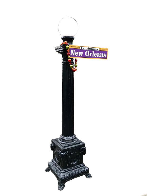 New Orleans Street Post