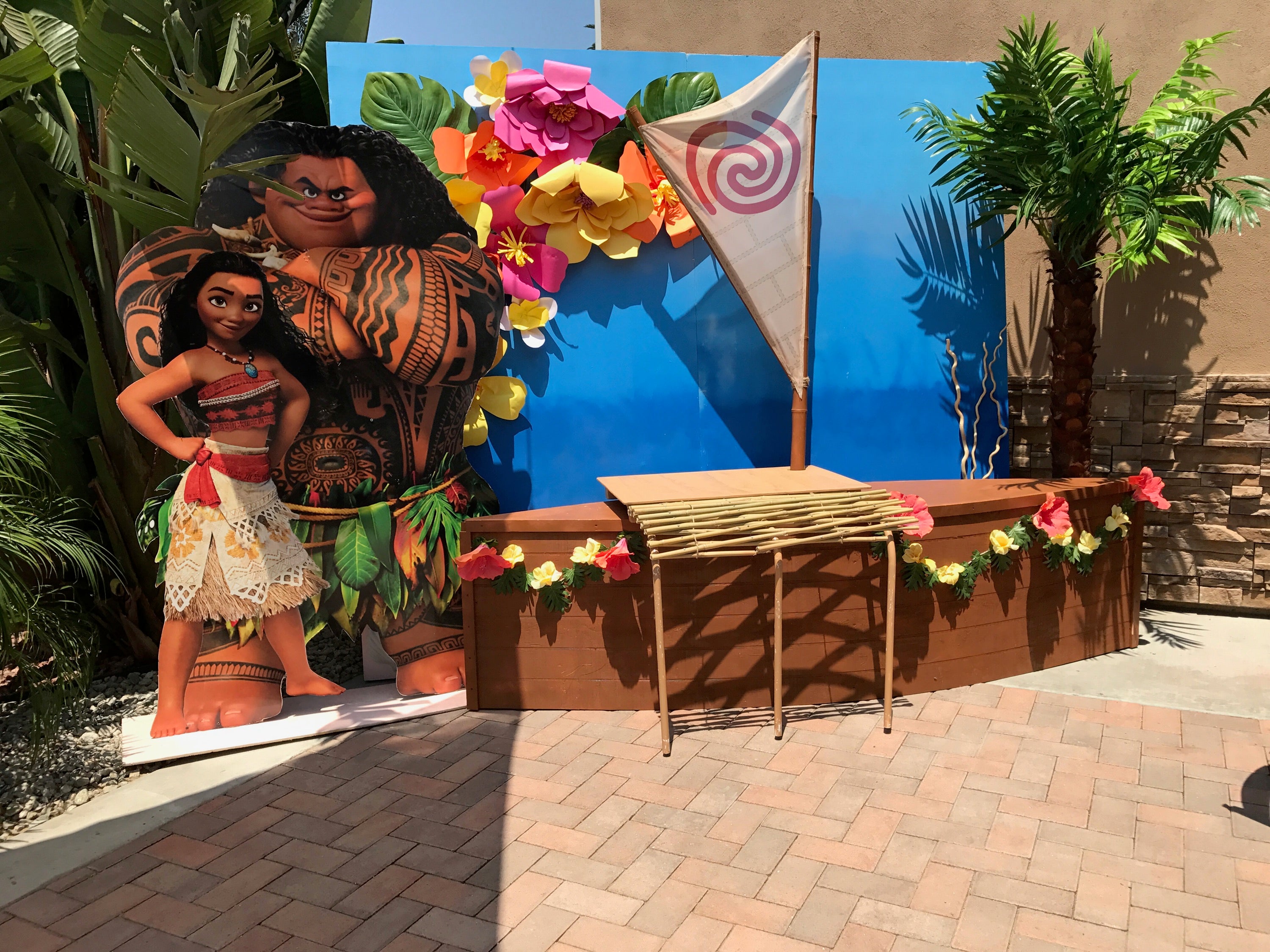 Moana & Maui Wood Cut Out Standee