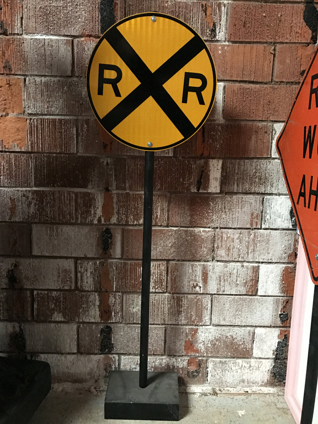 RXR Stand