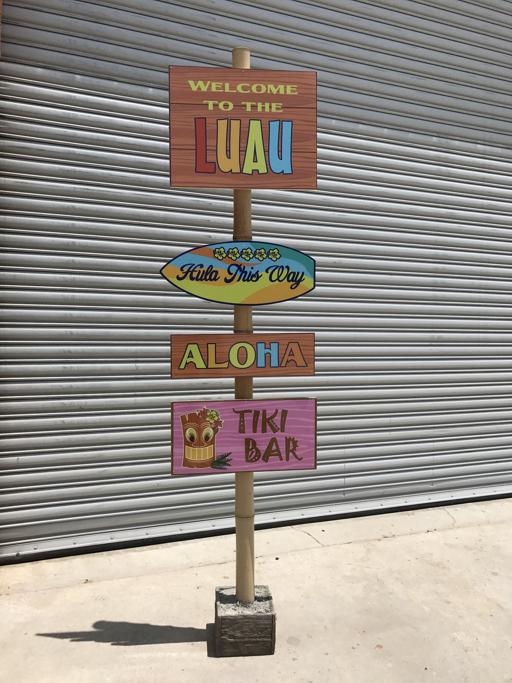 Luau Welcome Sign