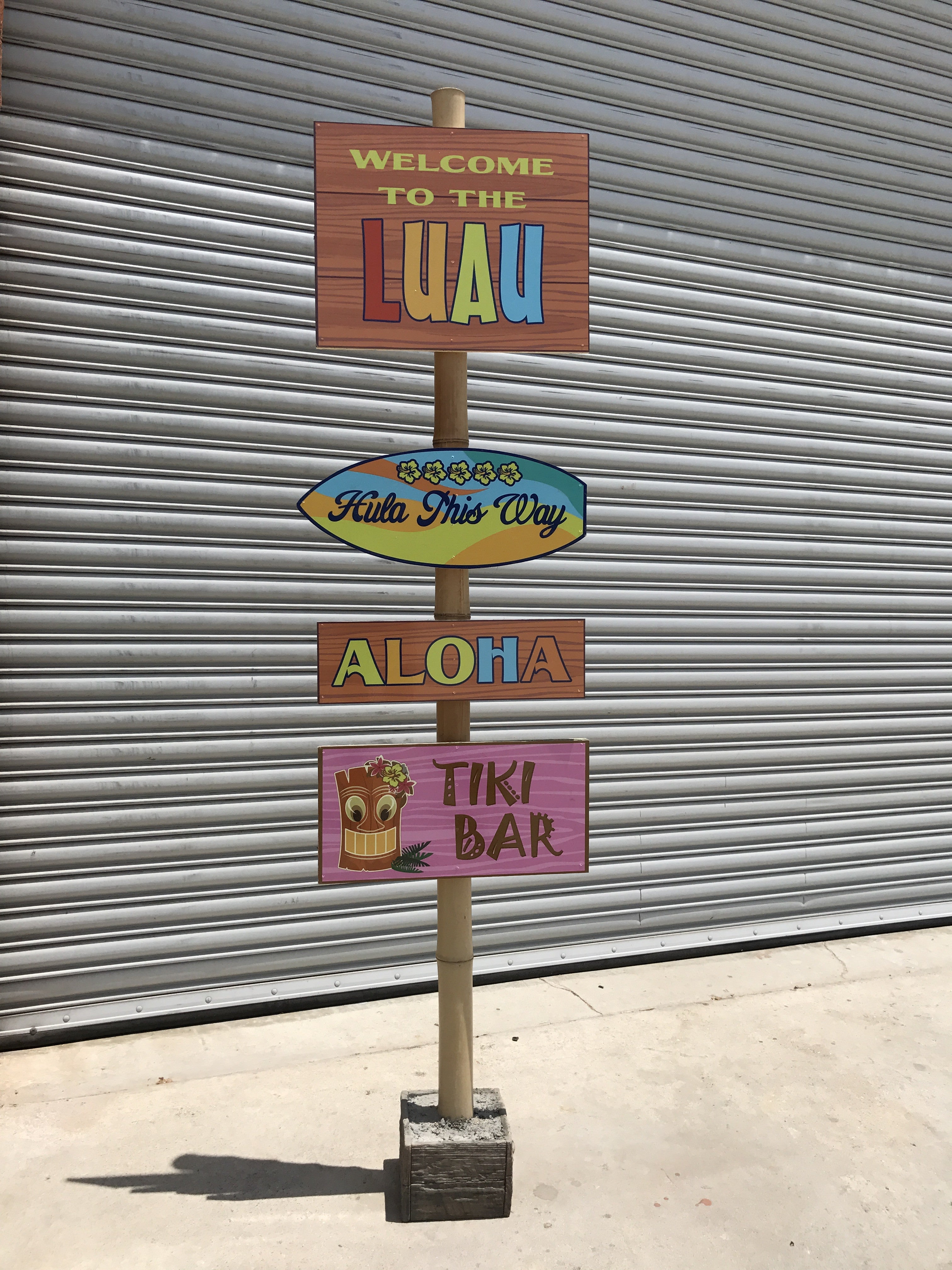 Luau Welcome Sign