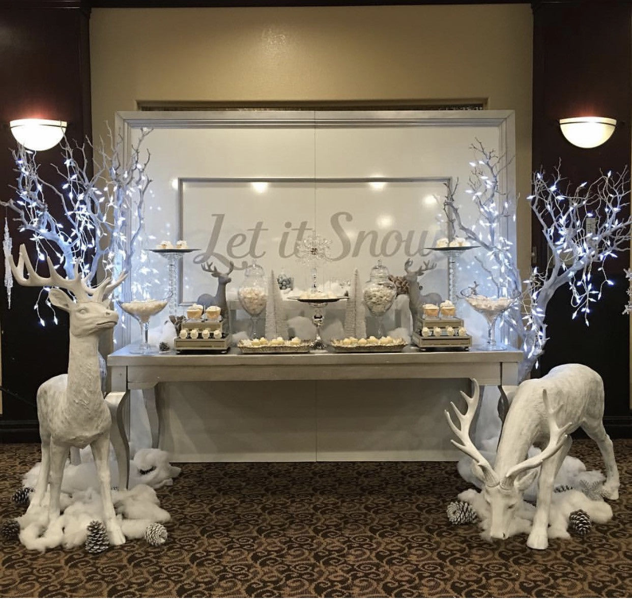 White Manzanita Tree