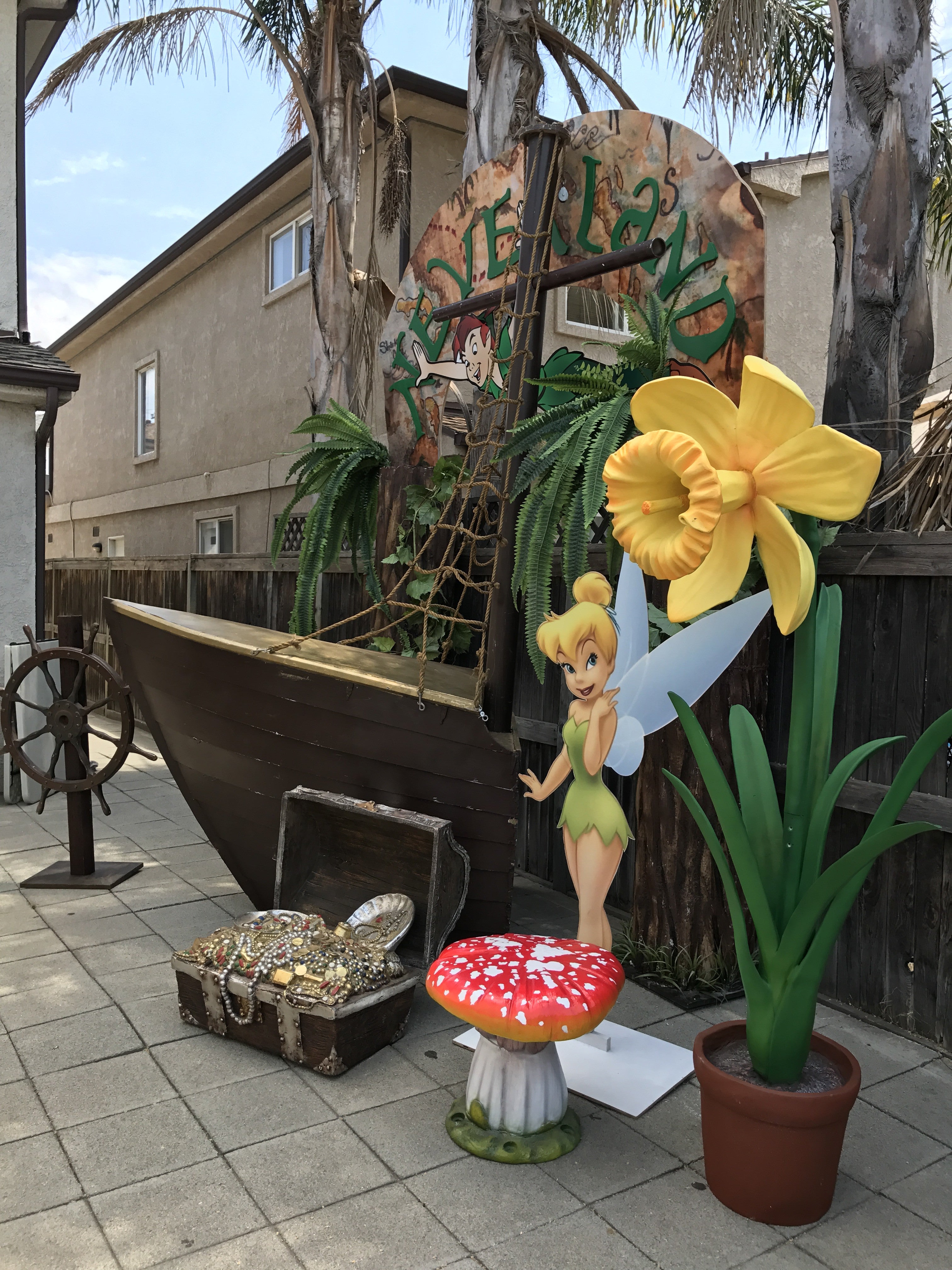 Red & White Top Mushroom Stool