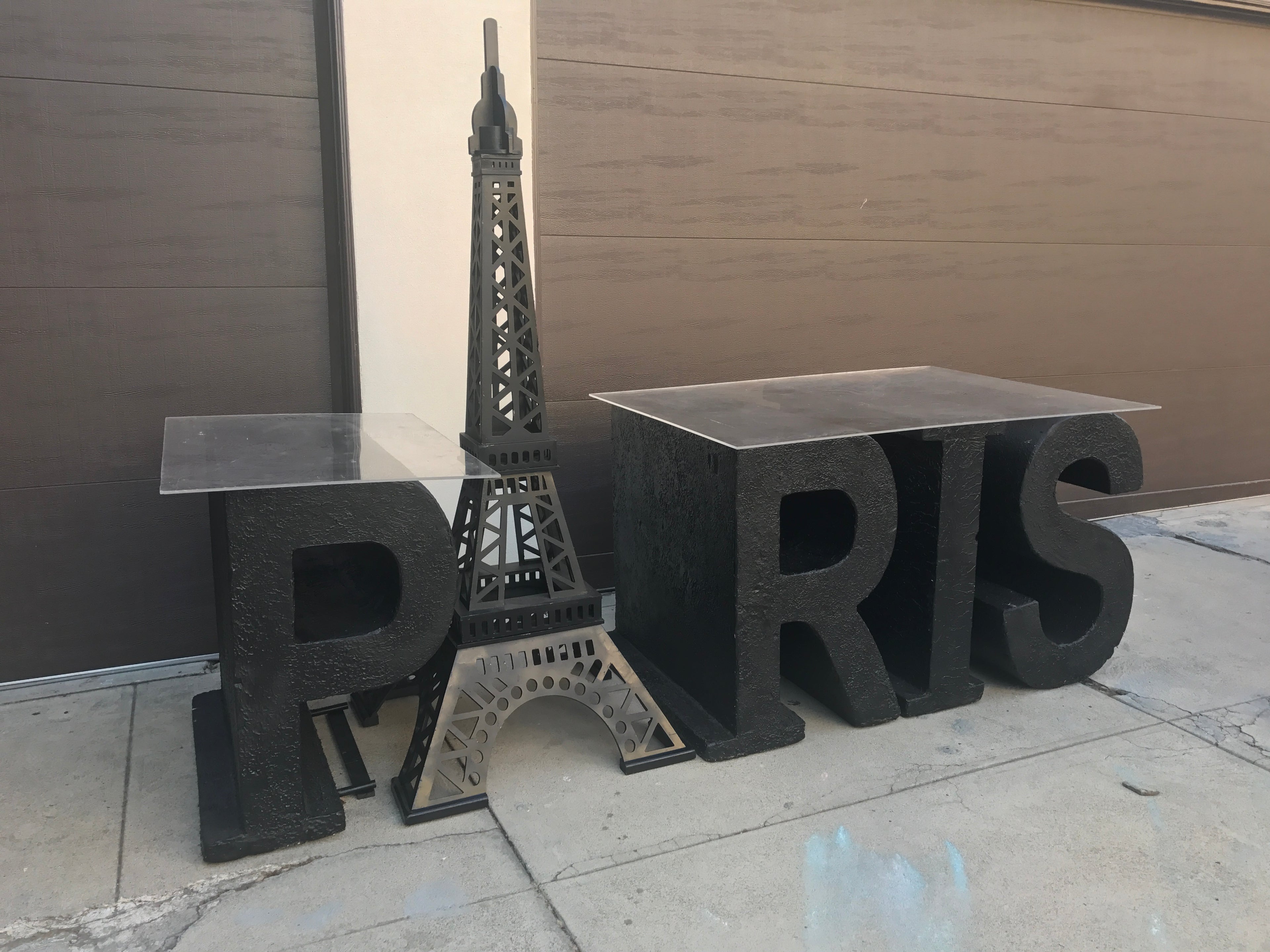 Paris Table