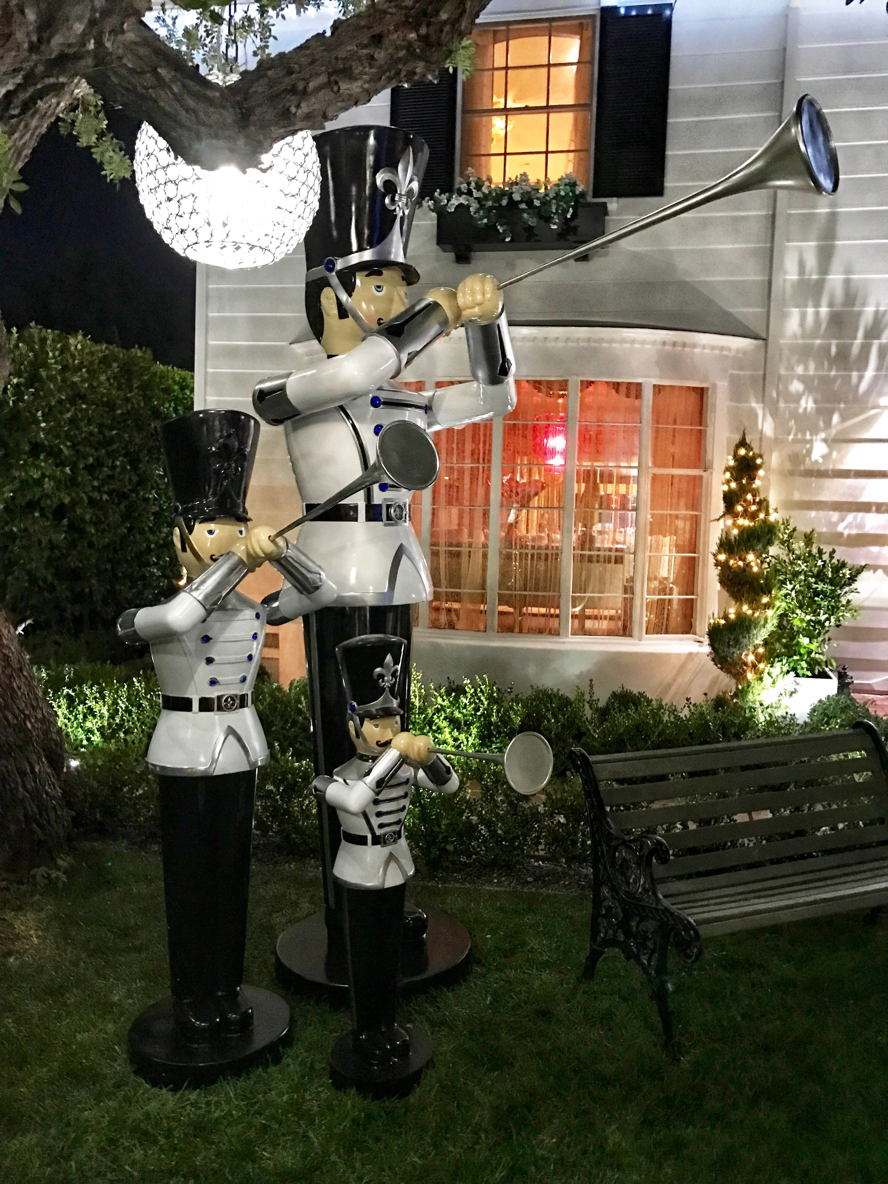 Silver Stanchions w/ White Ropes