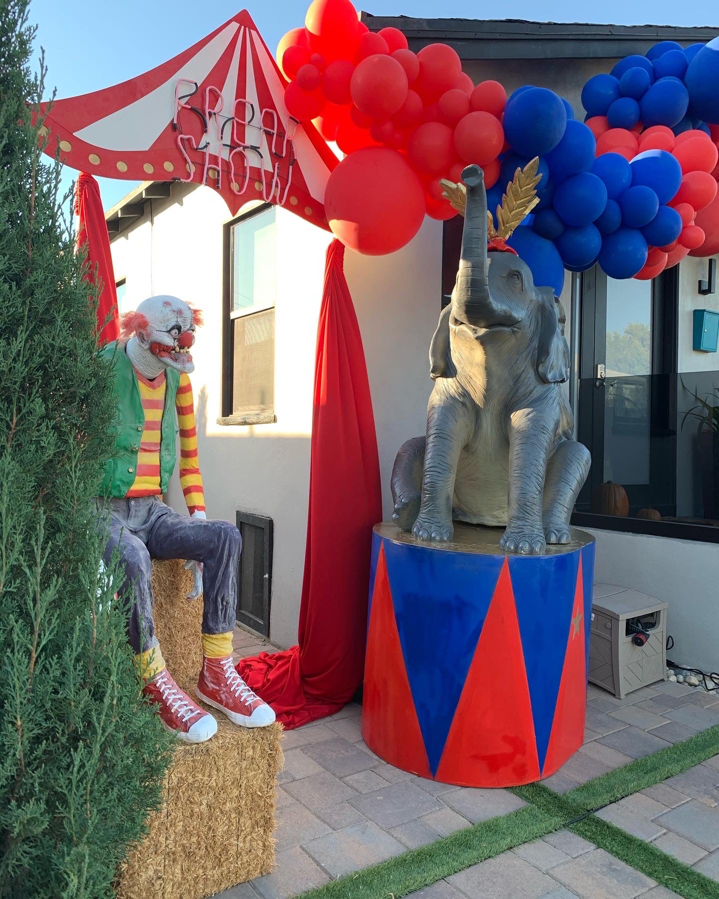 Circus / Carnival Table