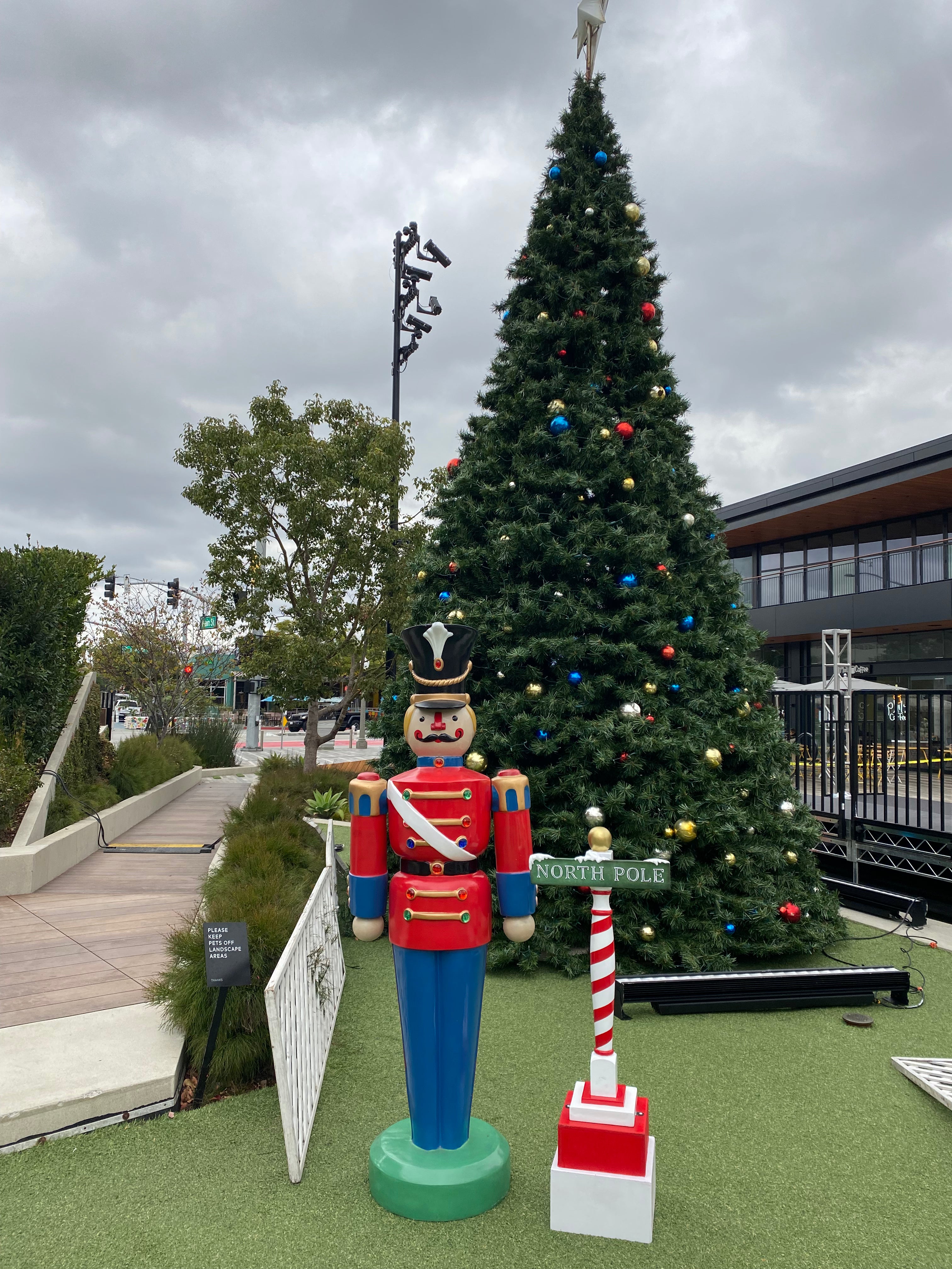 Small Green North Pole Sign