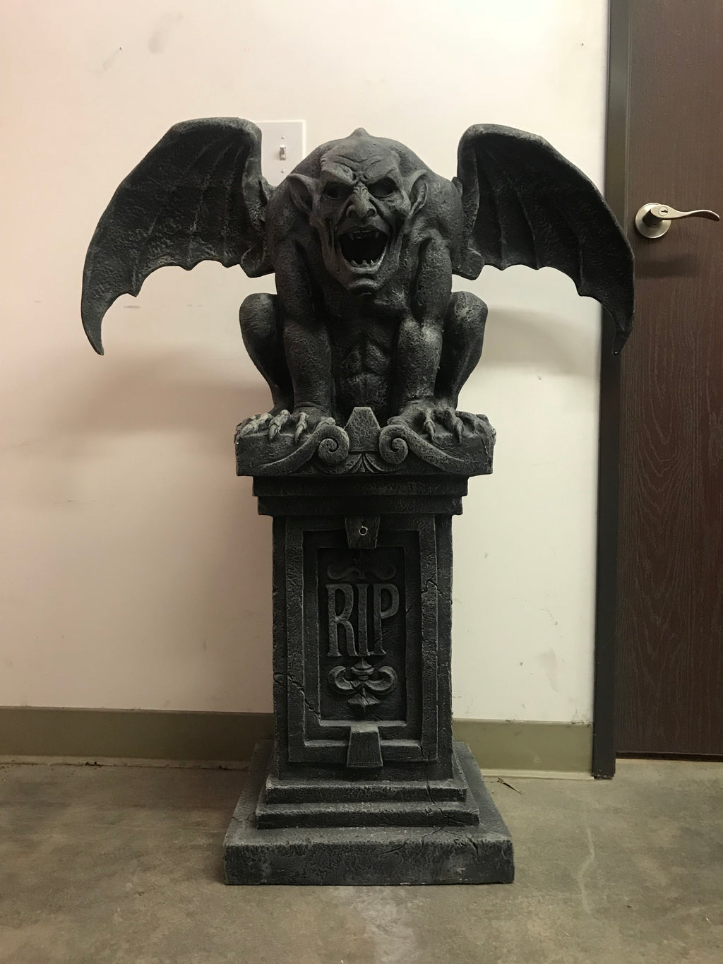 Gargoyle Pedastal