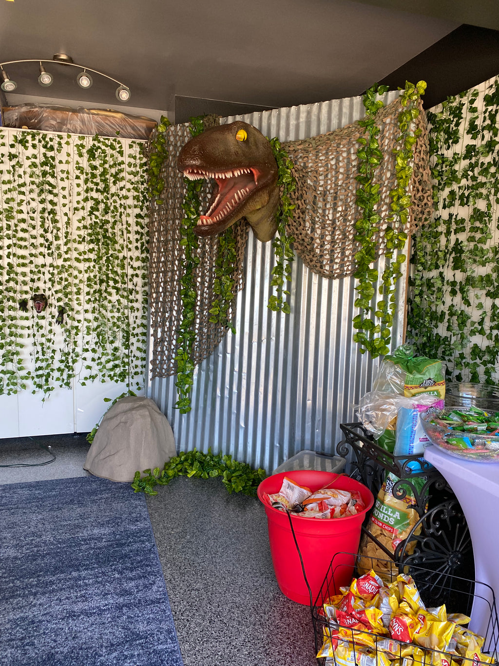 Dinosaur Head Backdrop
