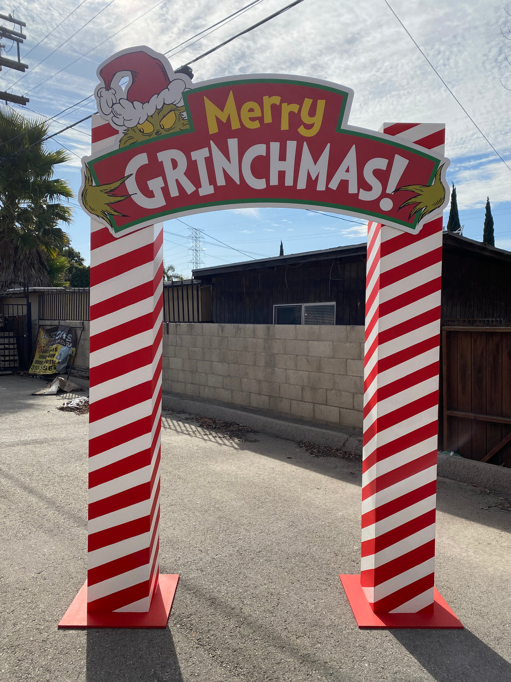 Merry Grinchmas Arch