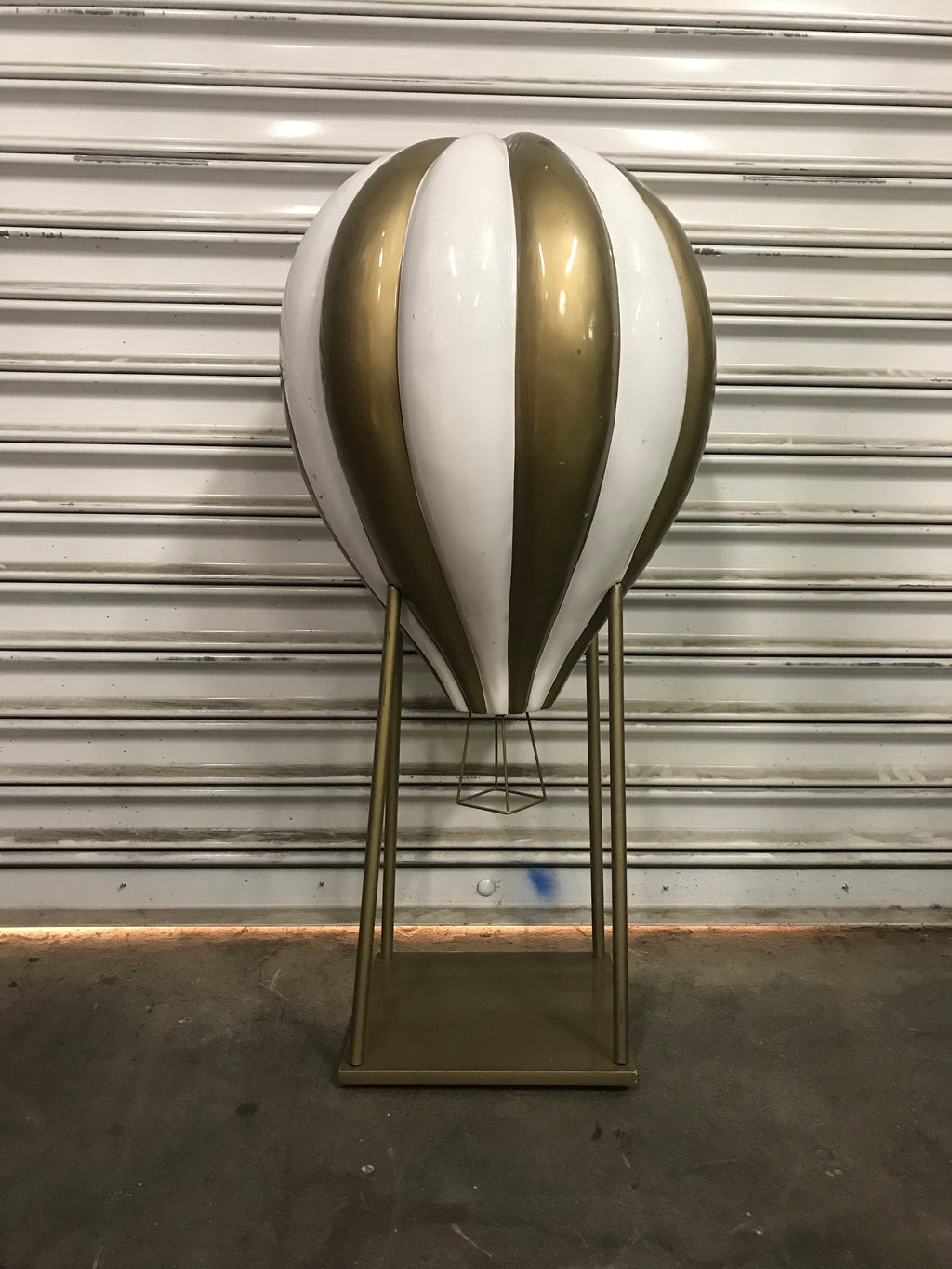 Gold & White Hot Air Balloon